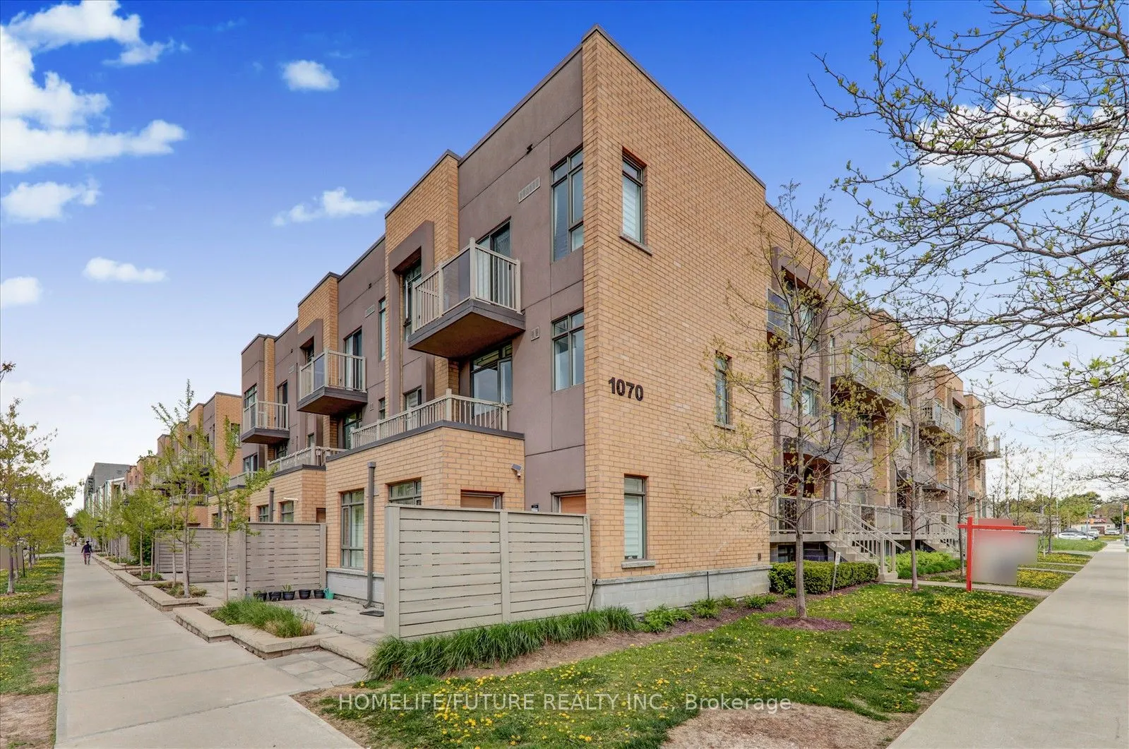 1070 Progress Avenue, #208