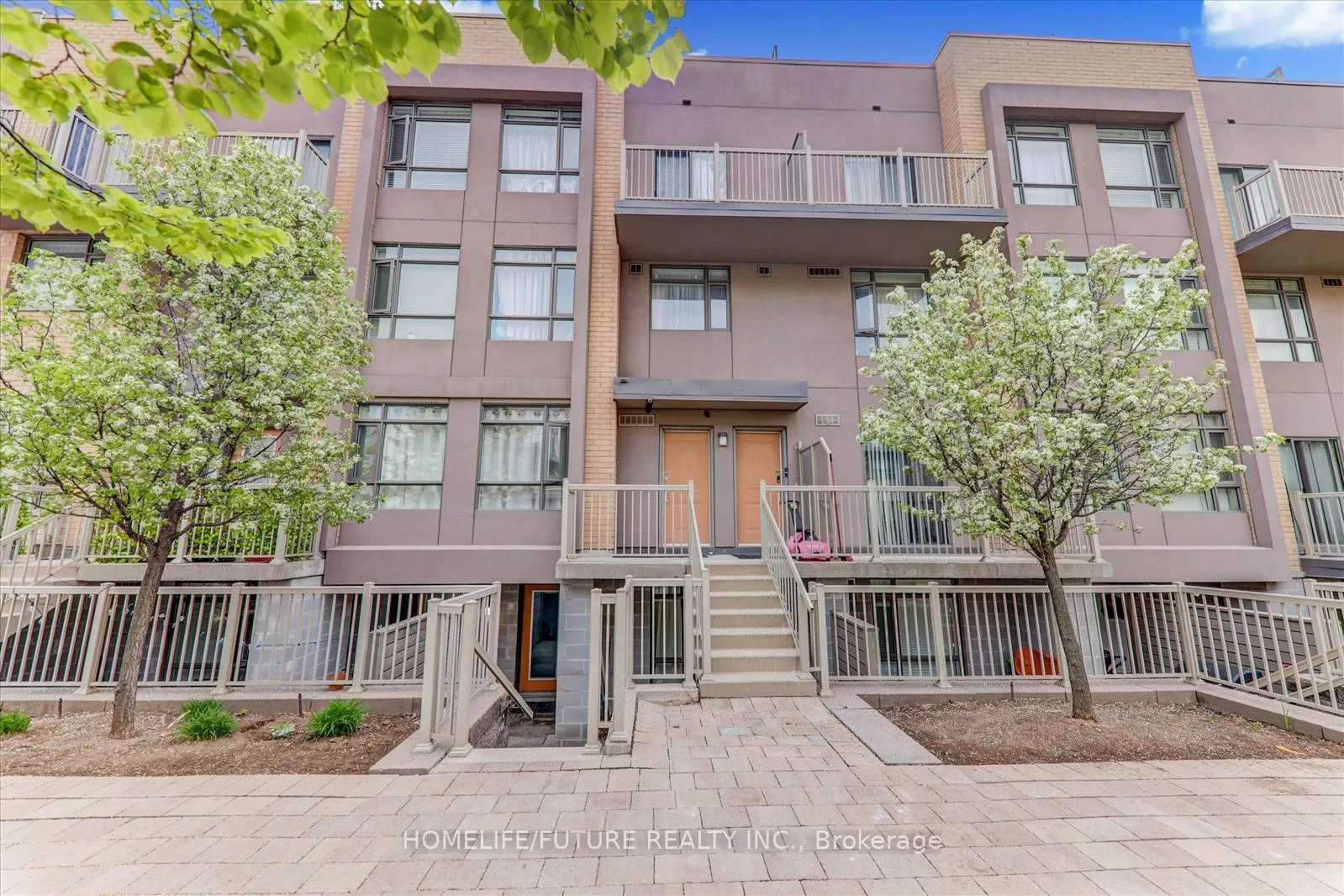 1070 Progress Avenue, #208