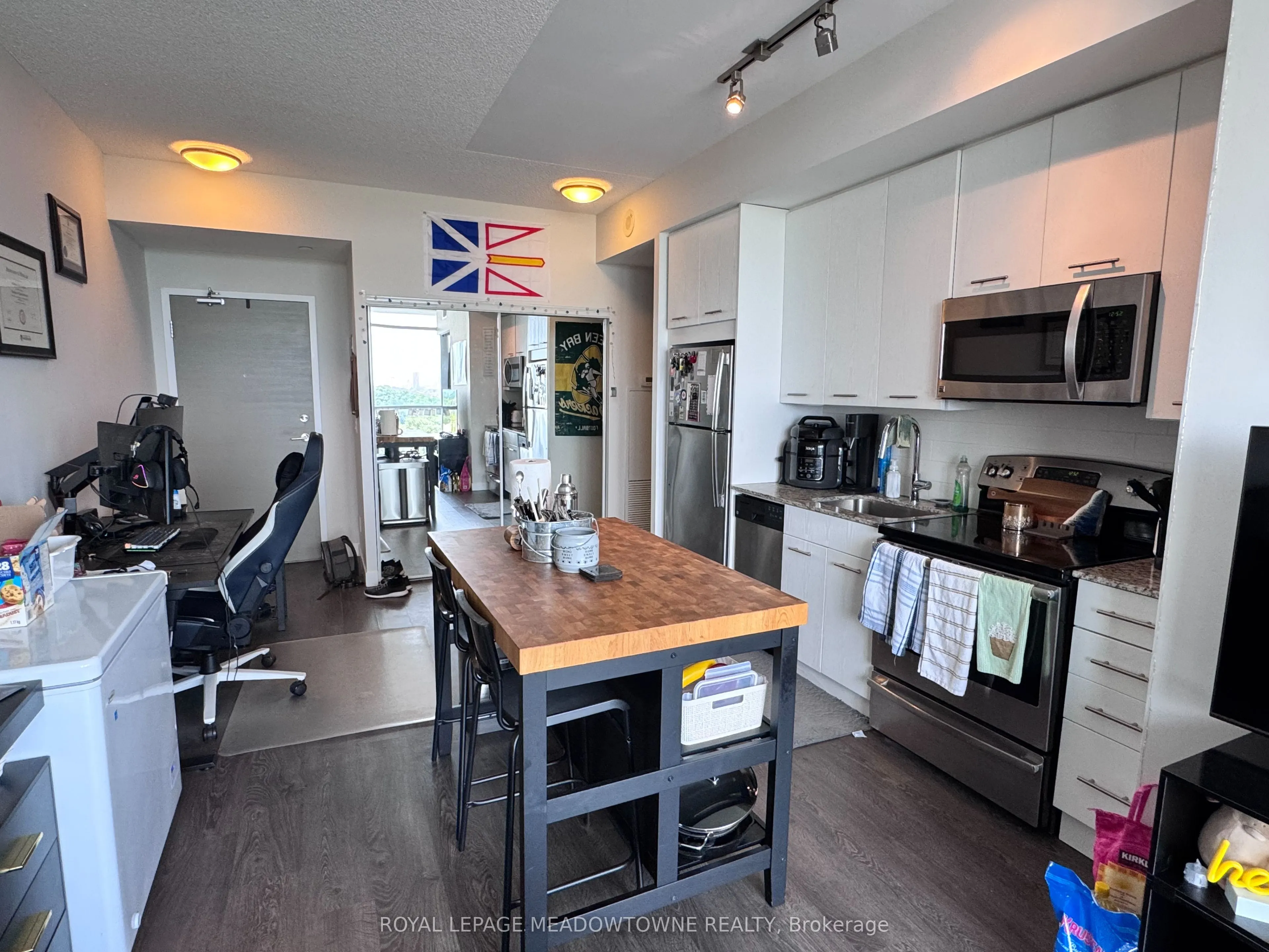 2055 Danforth Avenue, #903