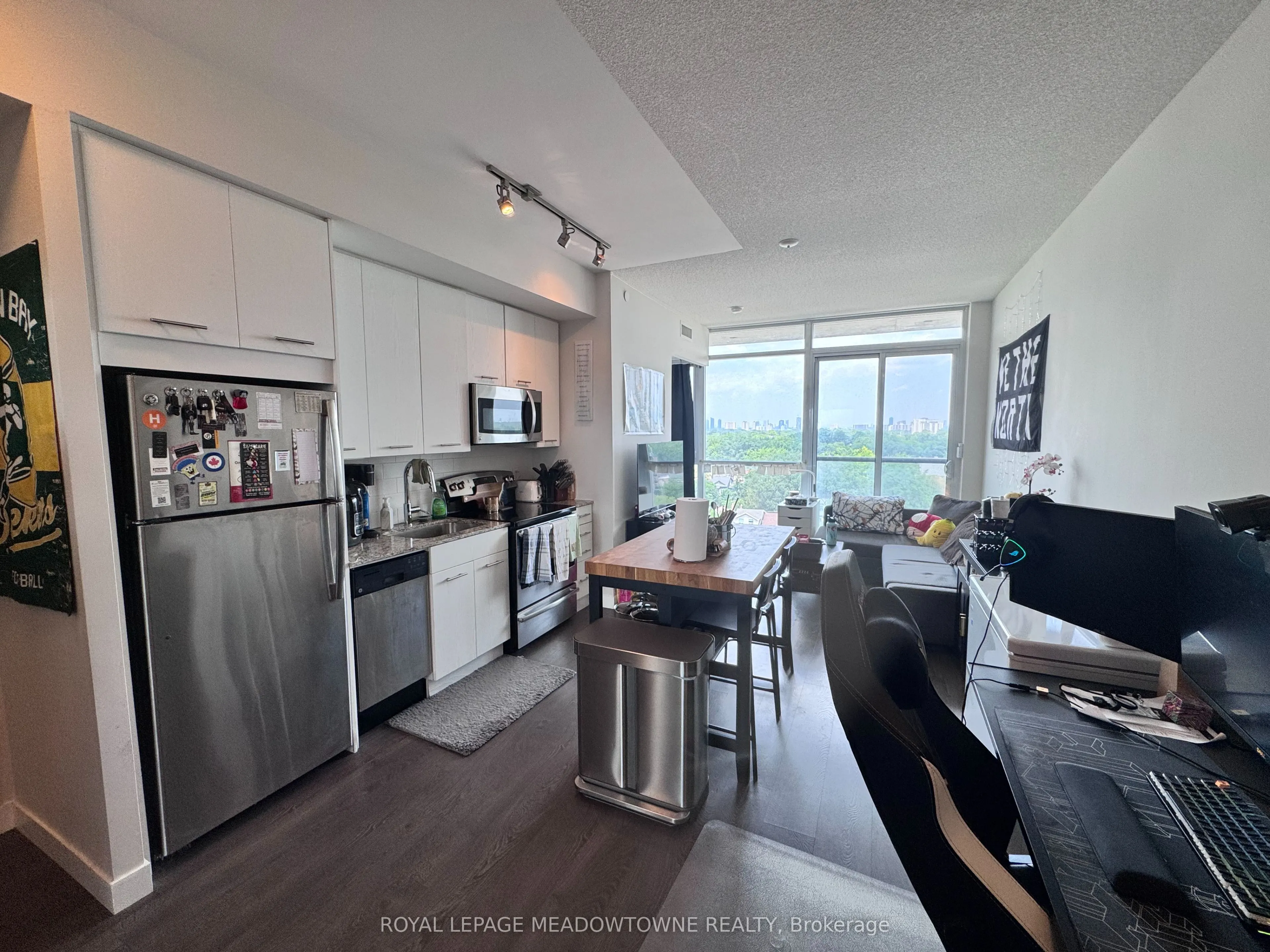 2055 Danforth Avenue, #903