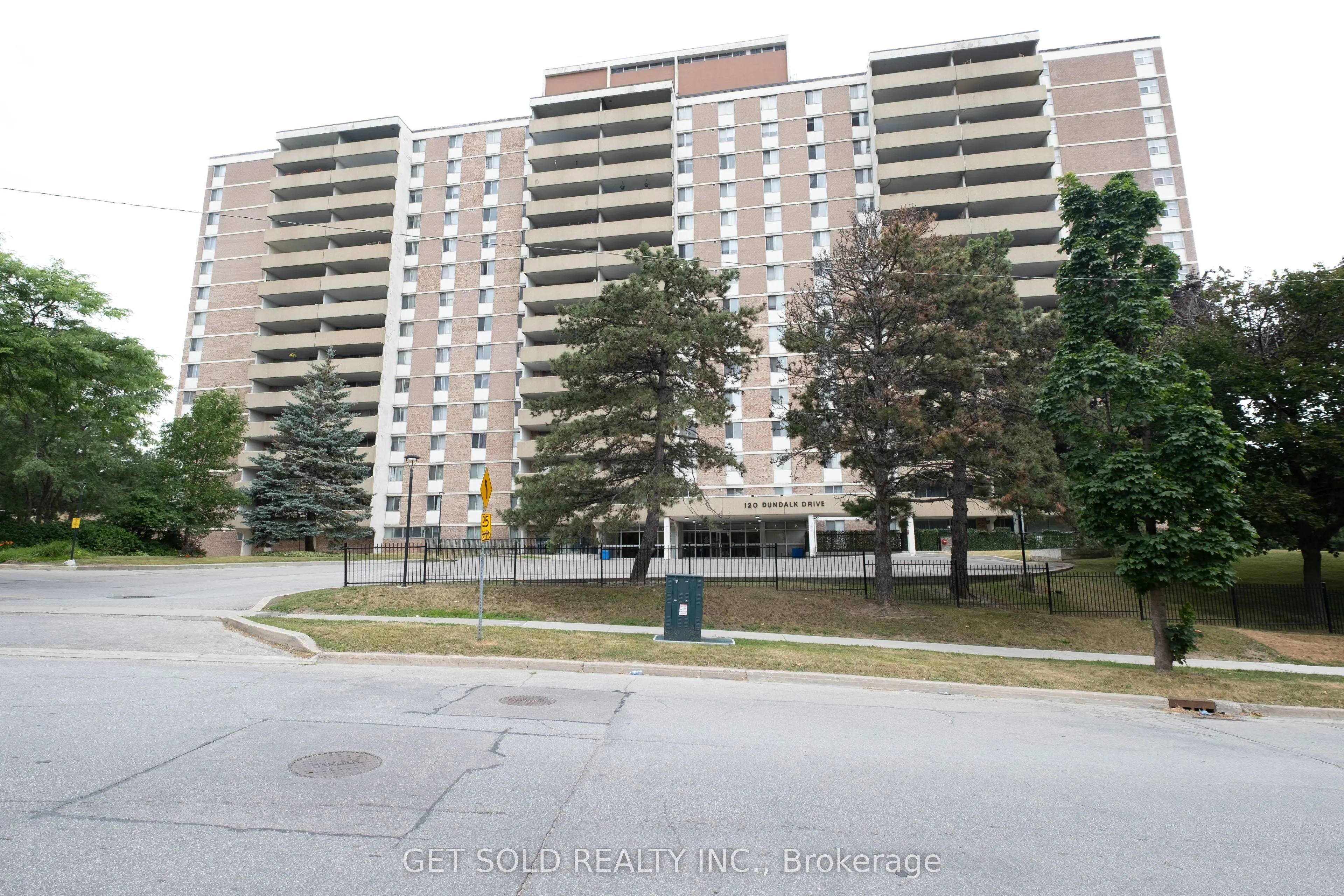 120 Dundalk Drive #405