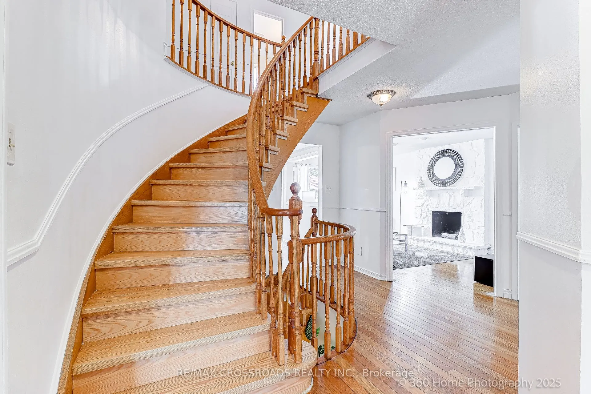 2081 Lynn Heights Drive