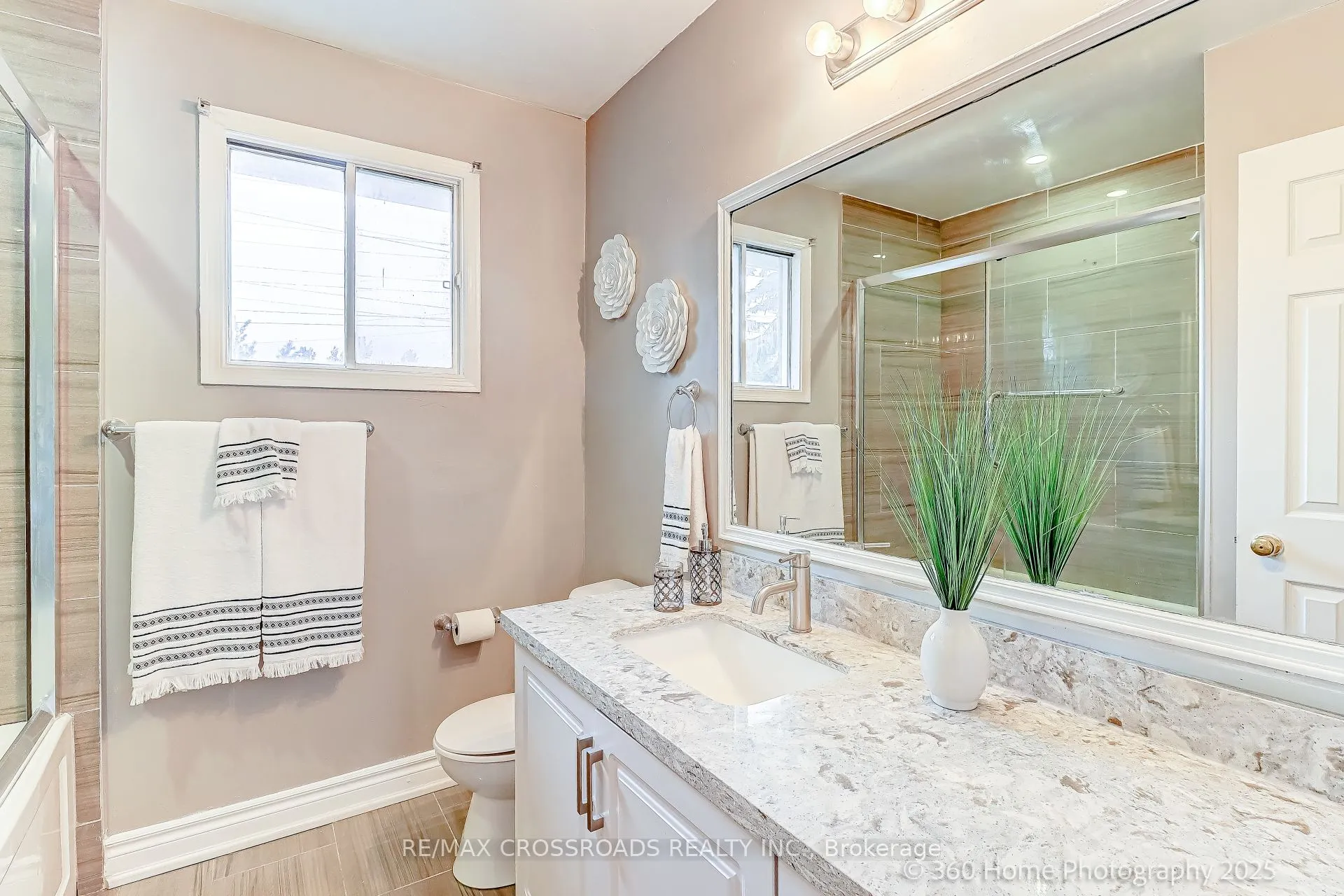 2081 Lynn Heights Drive