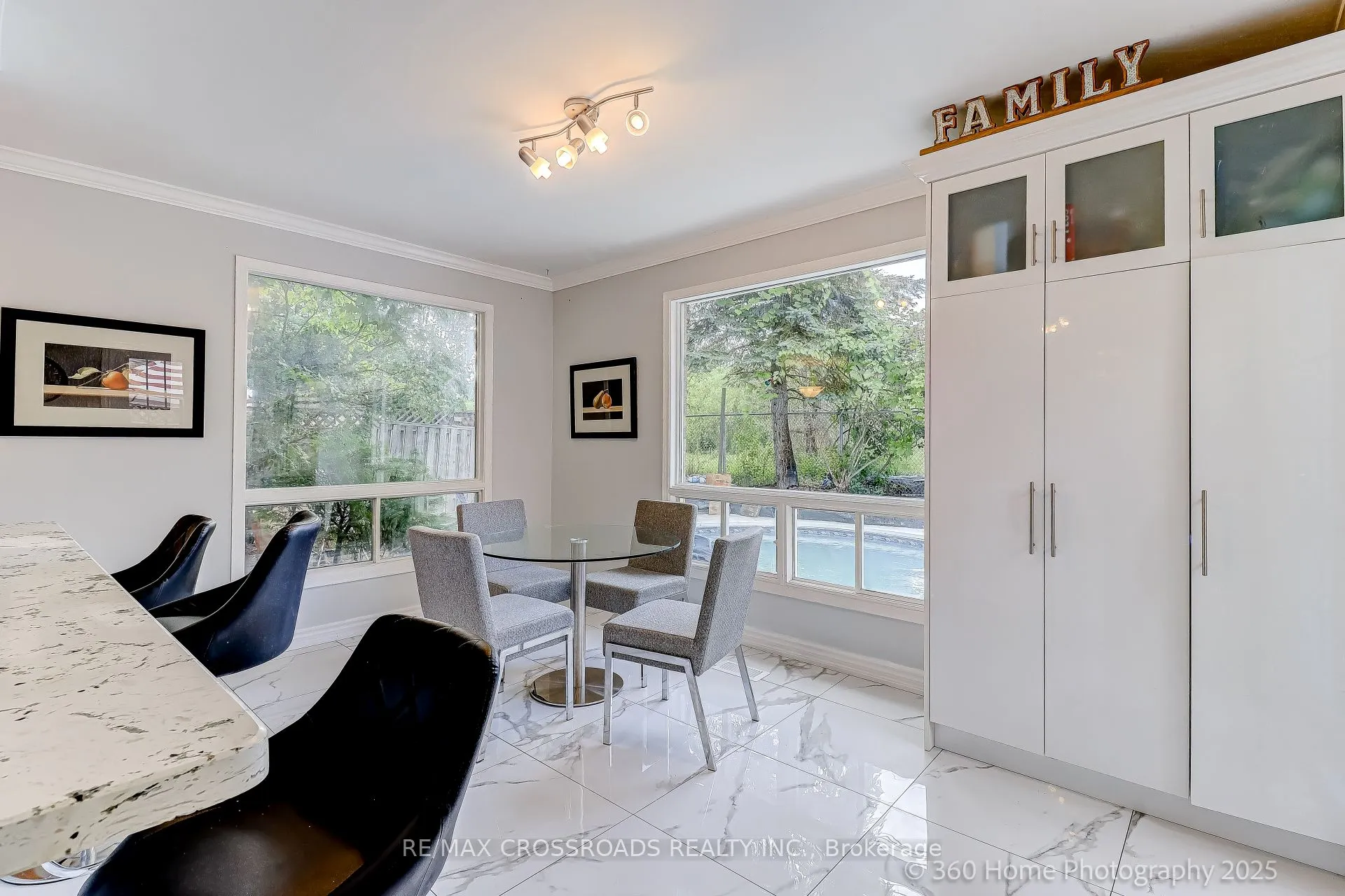 2081 Lynn Heights Drive
