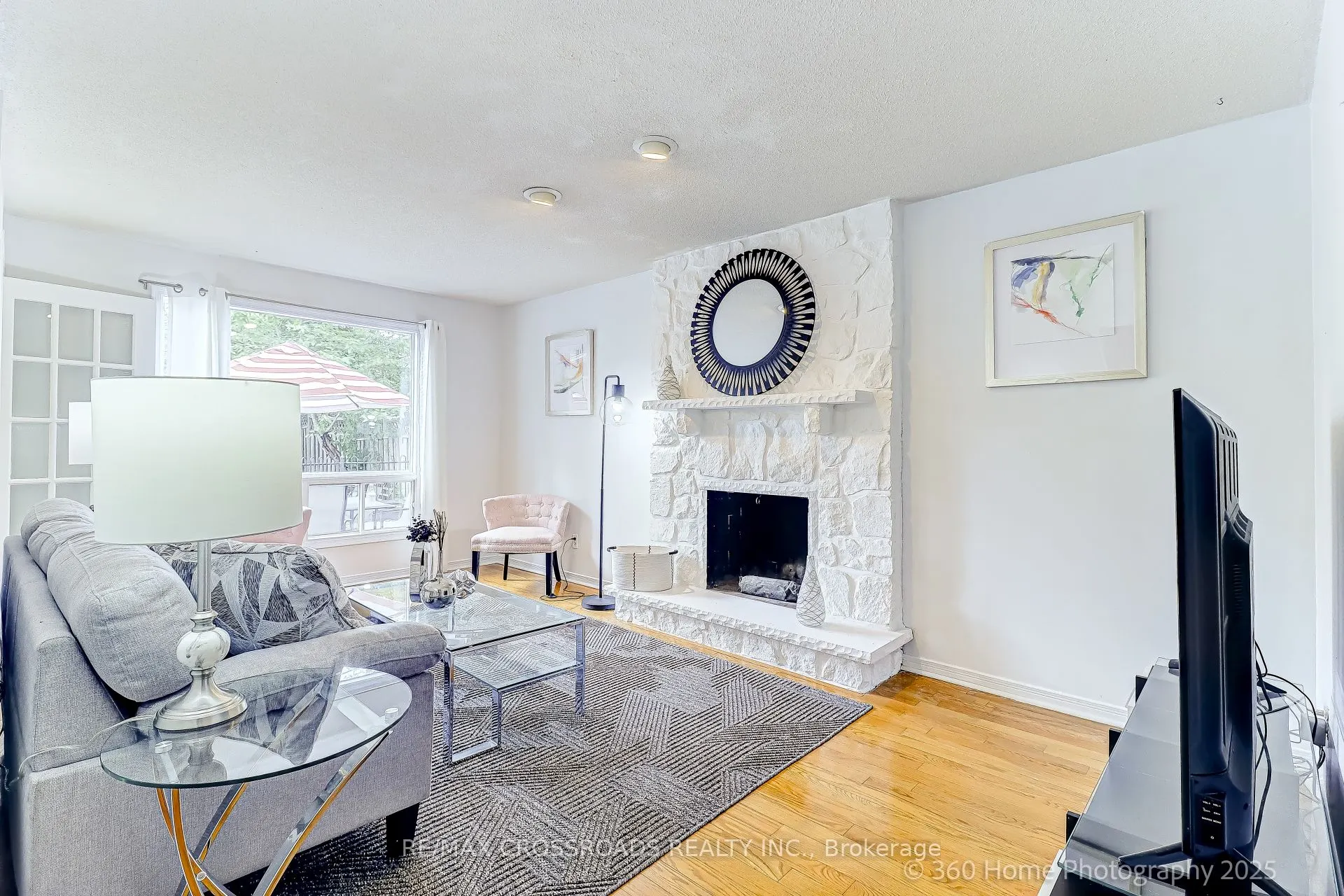 2081 Lynn Heights Drive