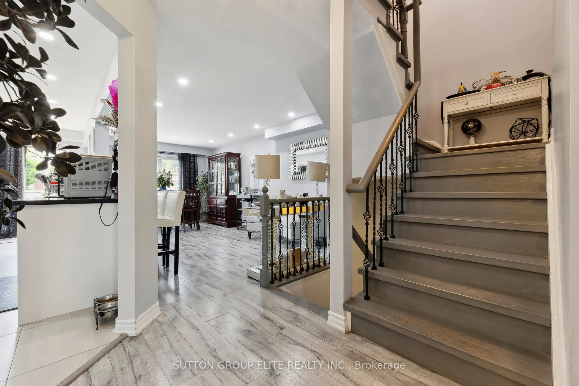 31 Pine Gate Place