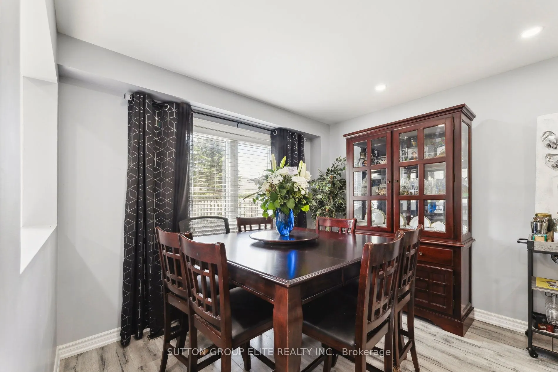 31 Pine Gate Place