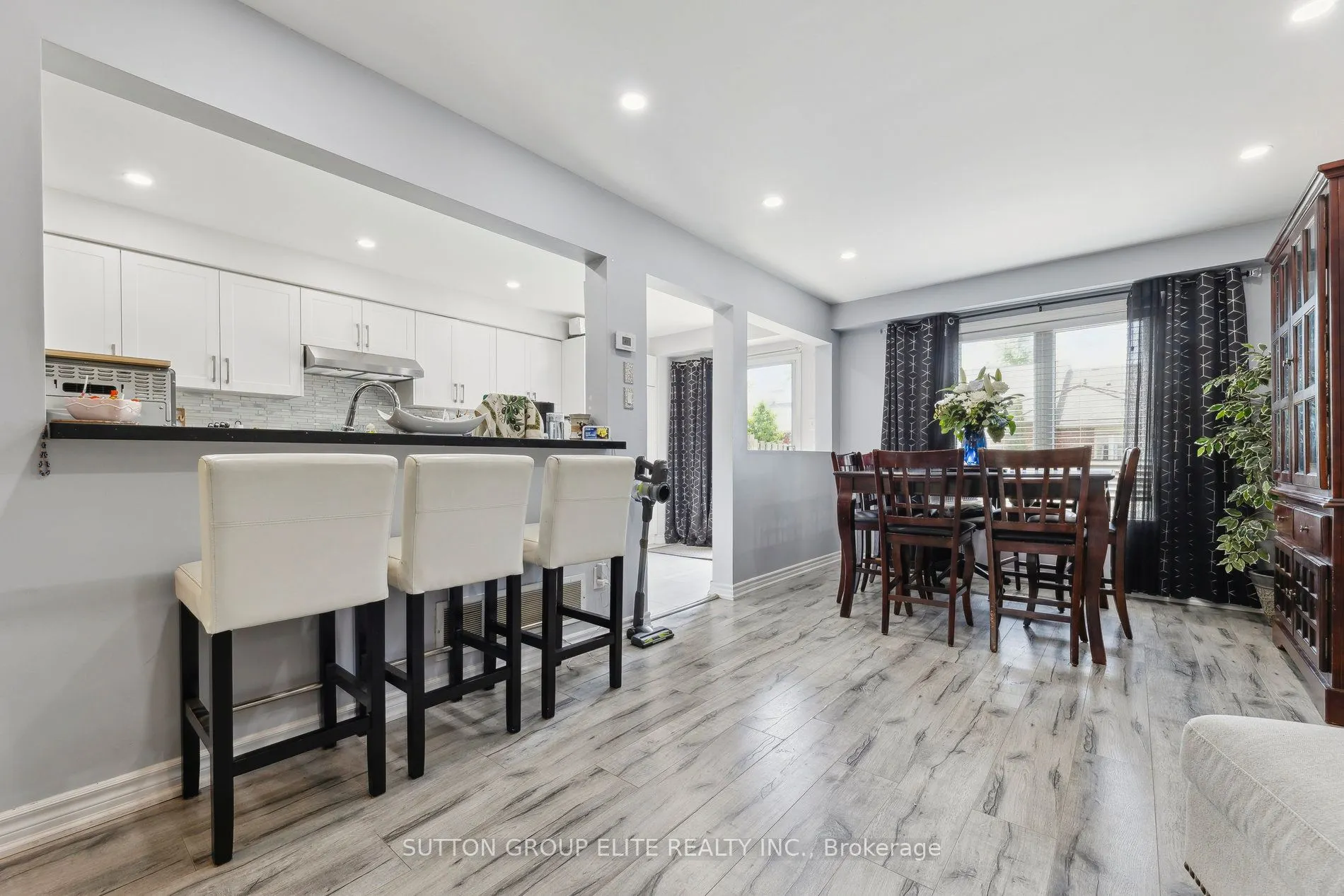 31 Pine Gate Place