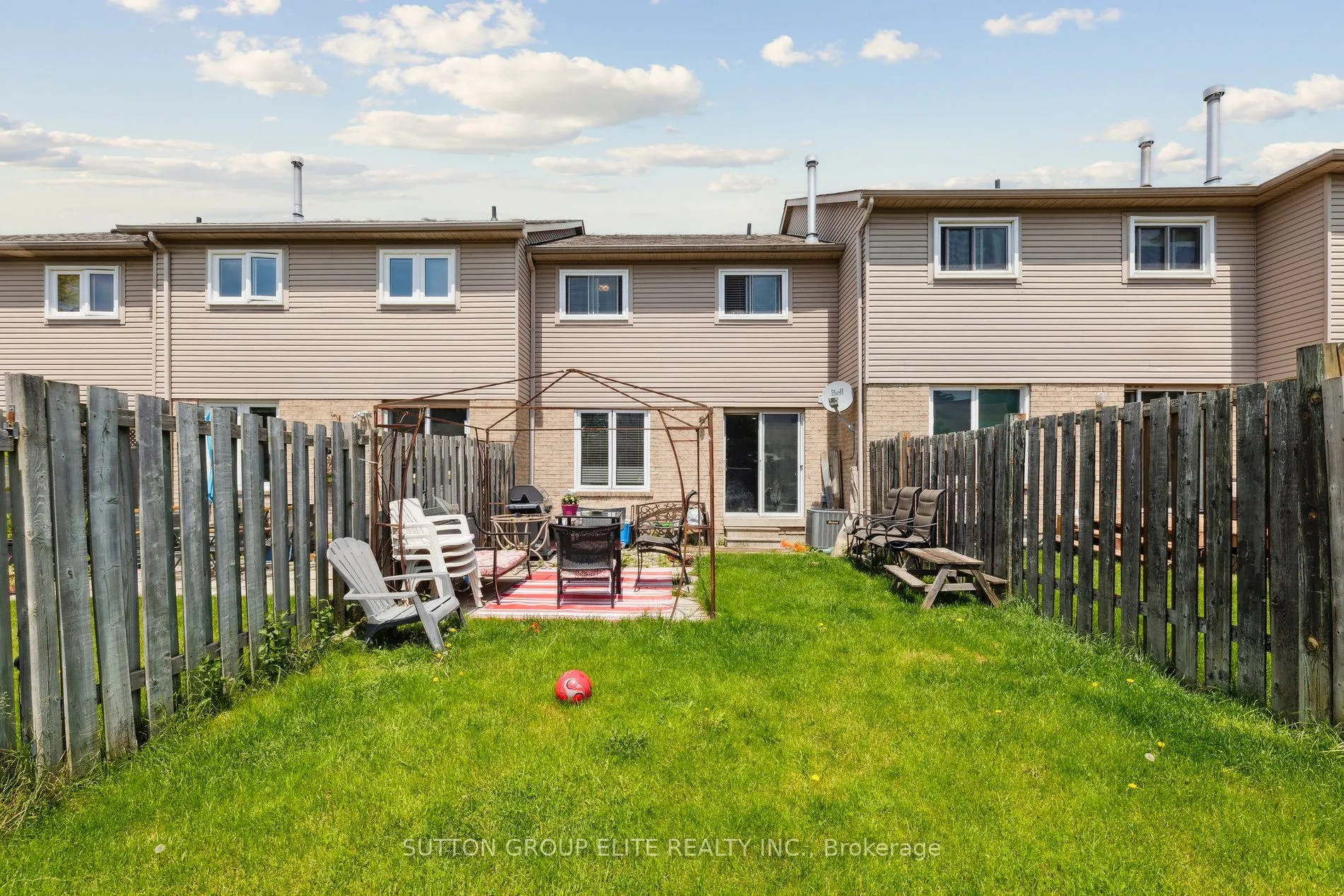 31 Pine Gate Place