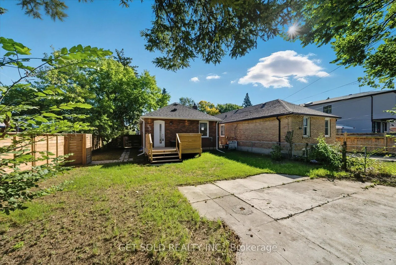 74 St Hubert Avenue