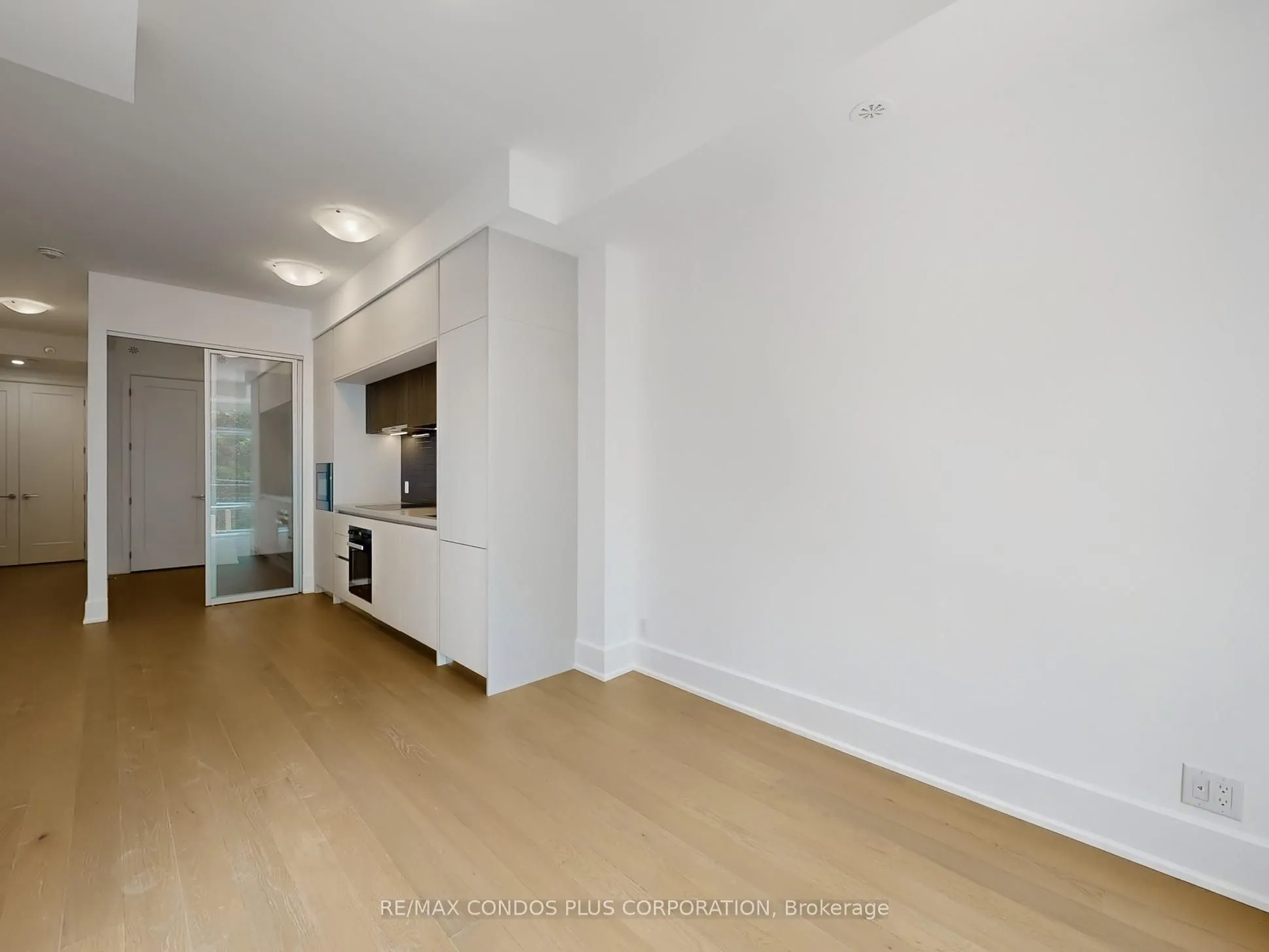 800 Broadview Avenue, #201
