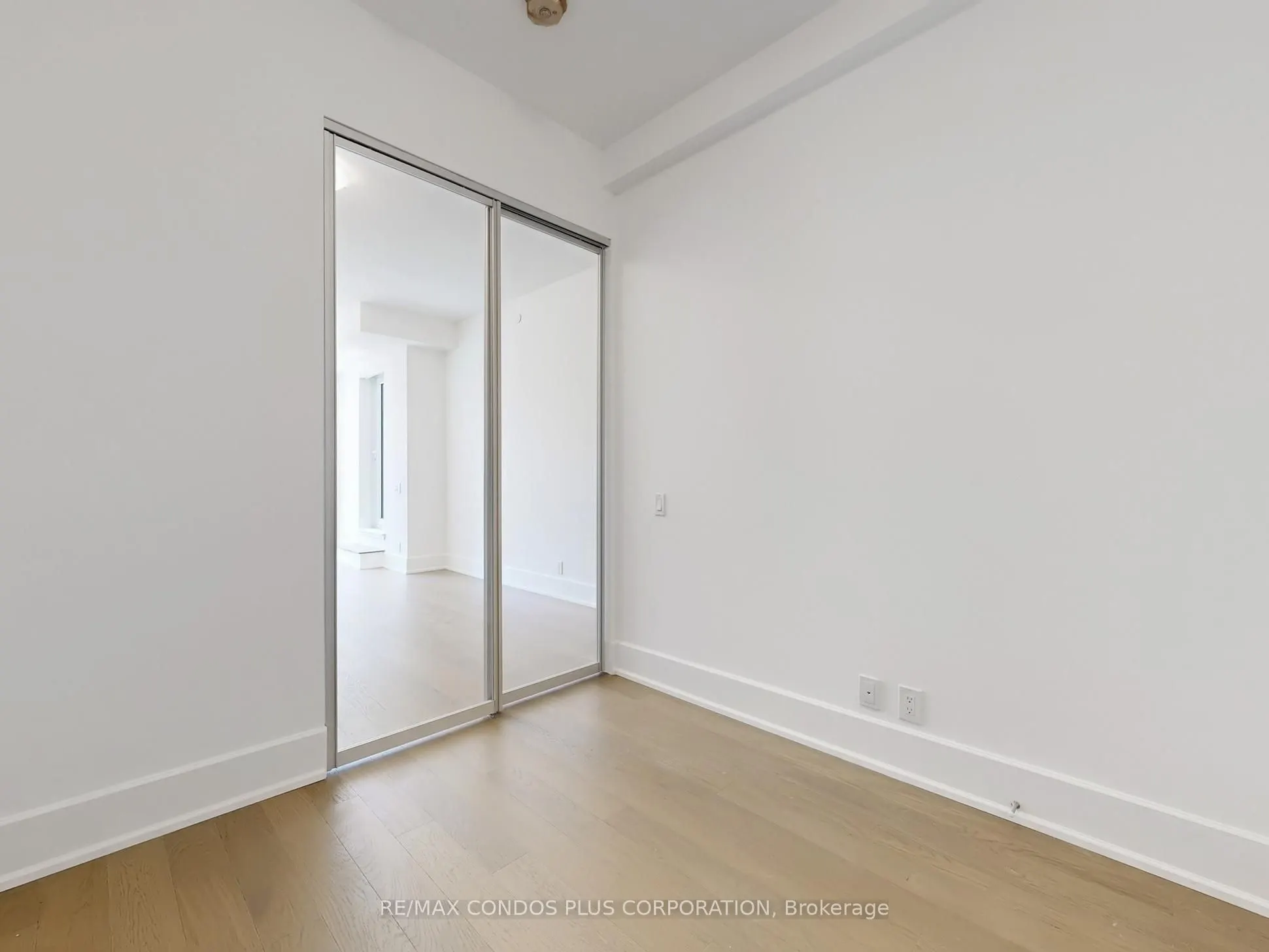 800 Broadview Avenue, #201