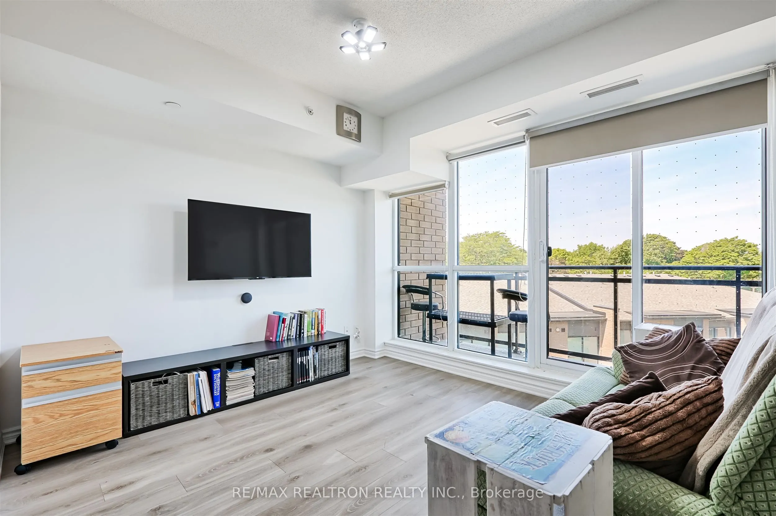 1 Falaise Road, #505