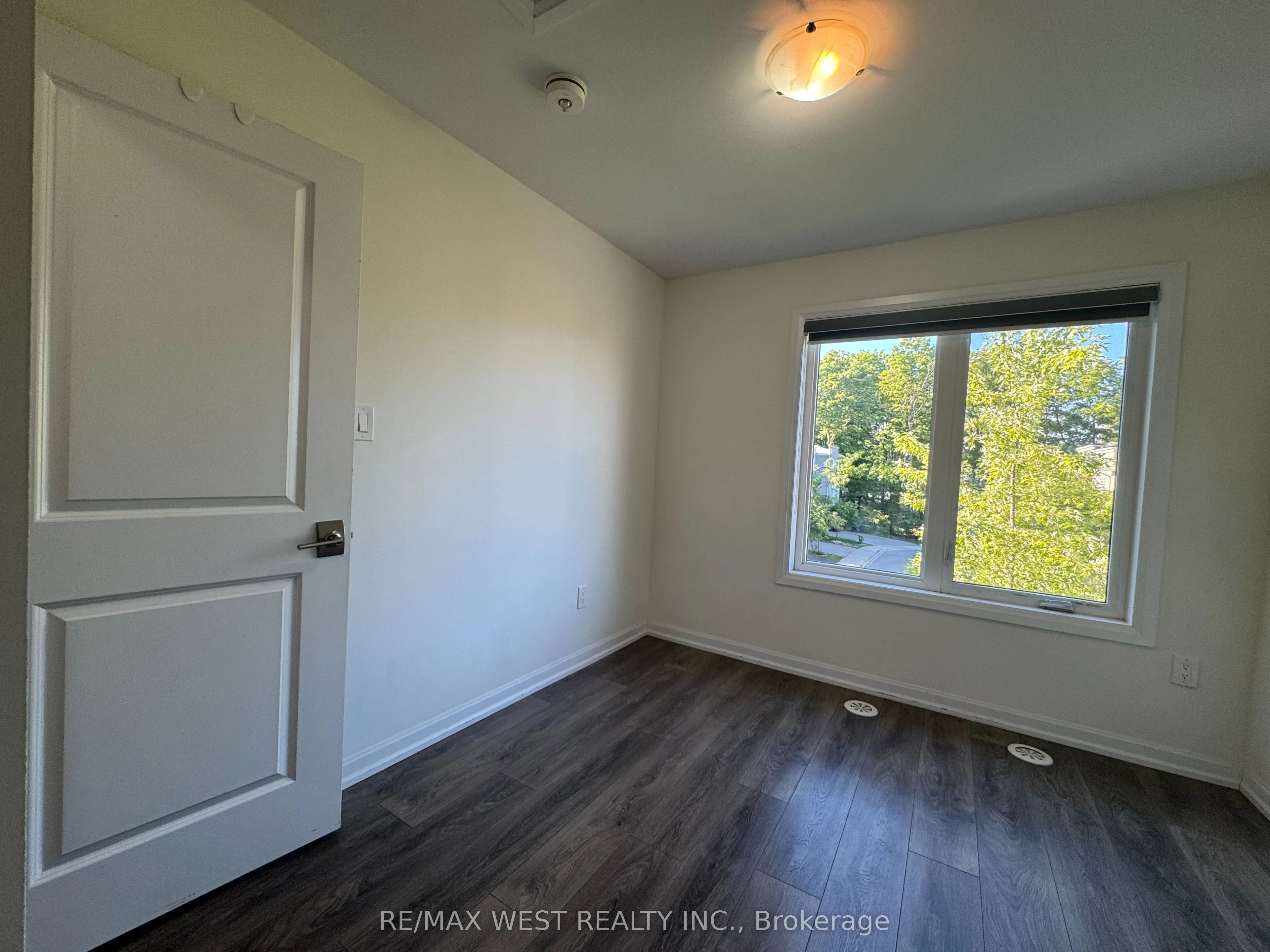 58 Heron Park Place