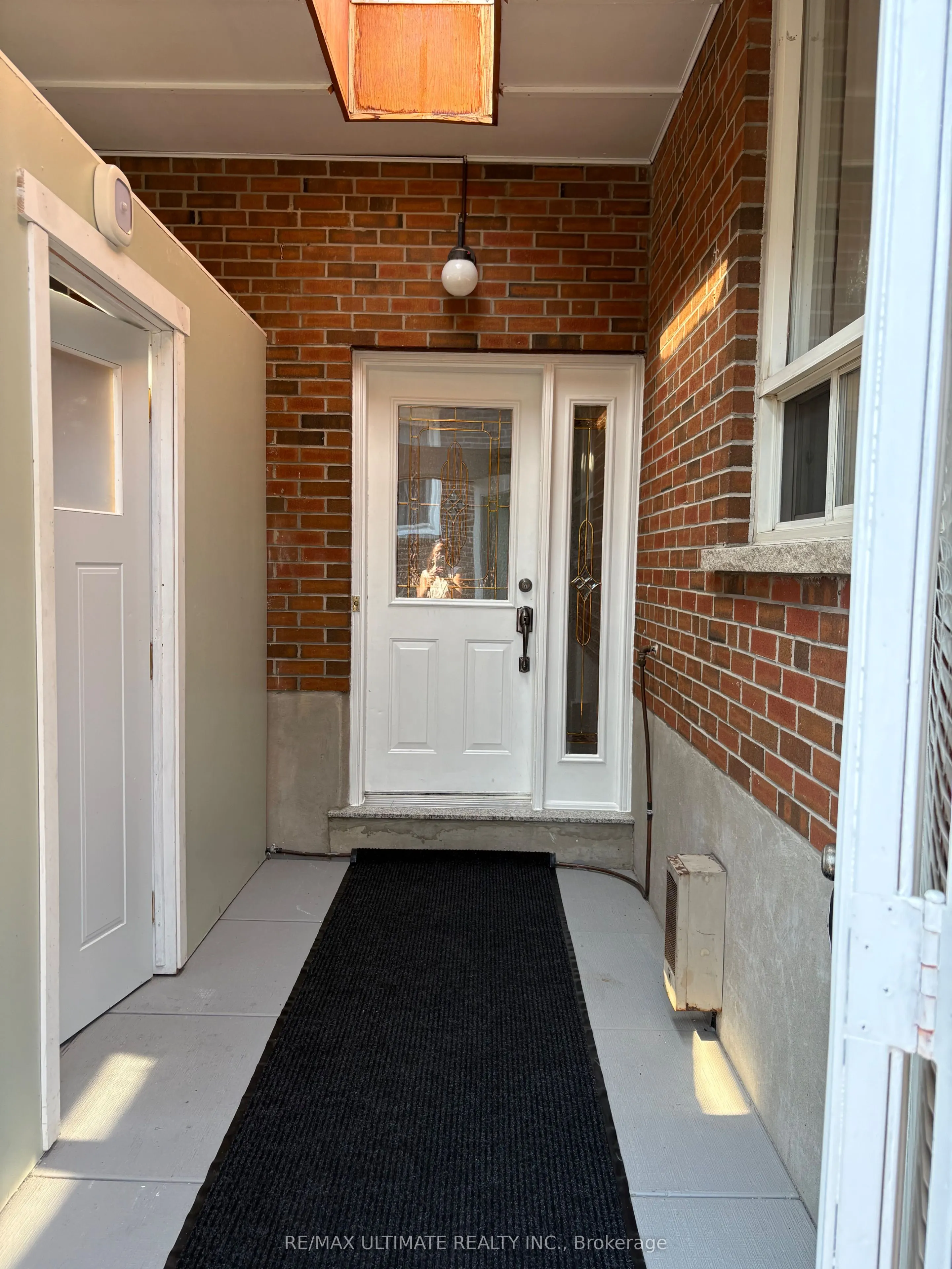 60 Westcroft Drive