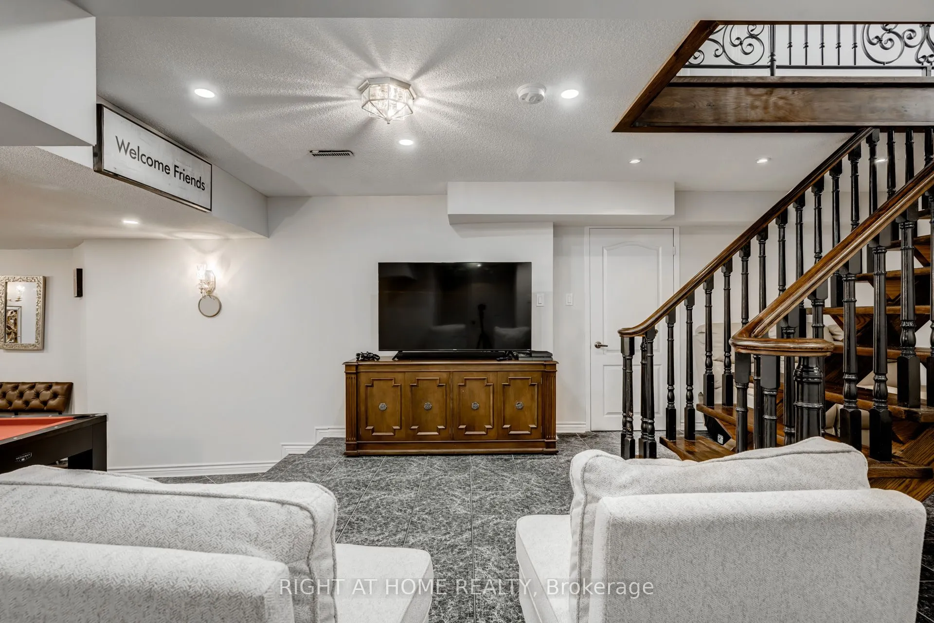 35 Sayor Drive