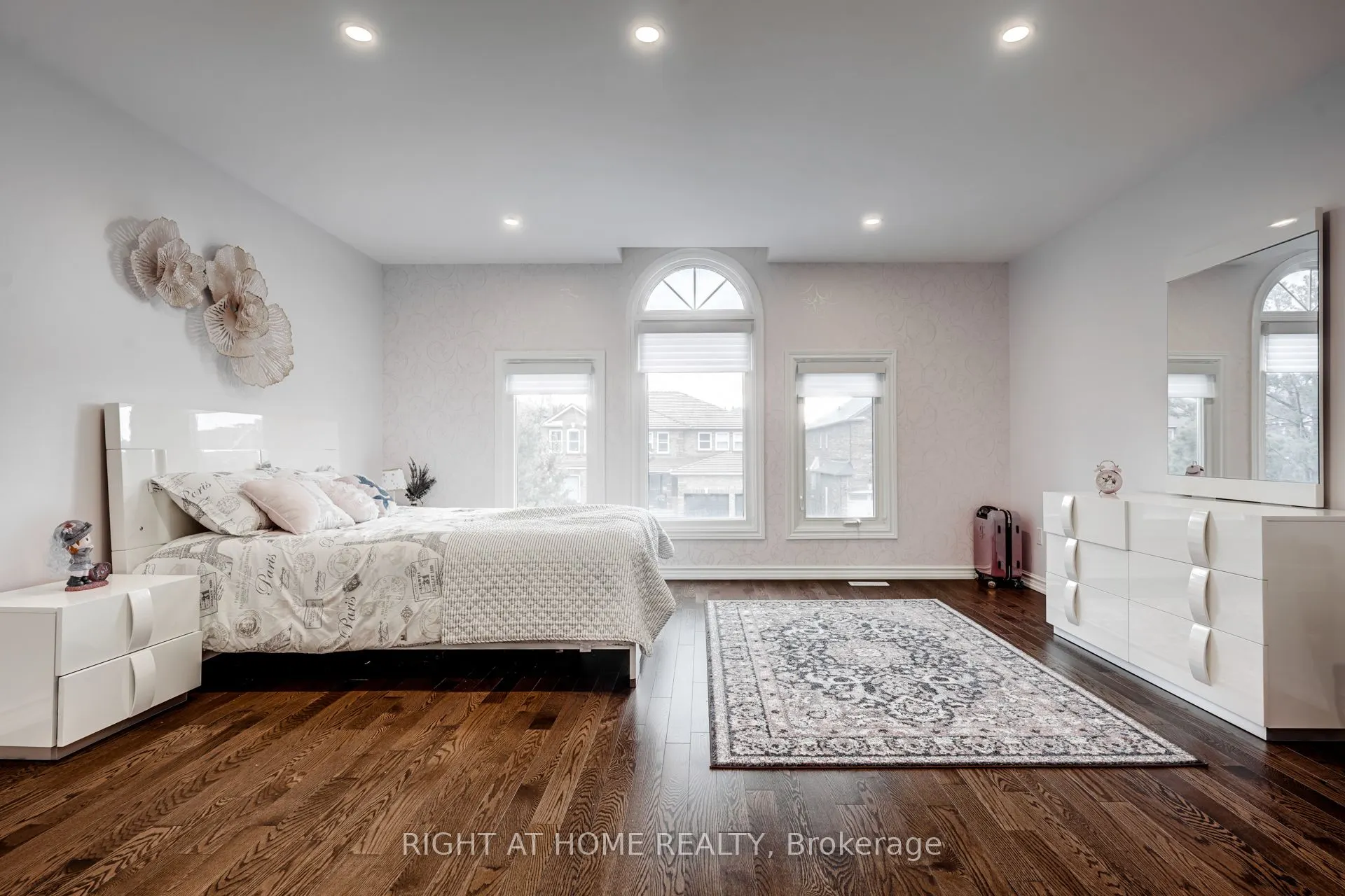 35 Sayor Drive