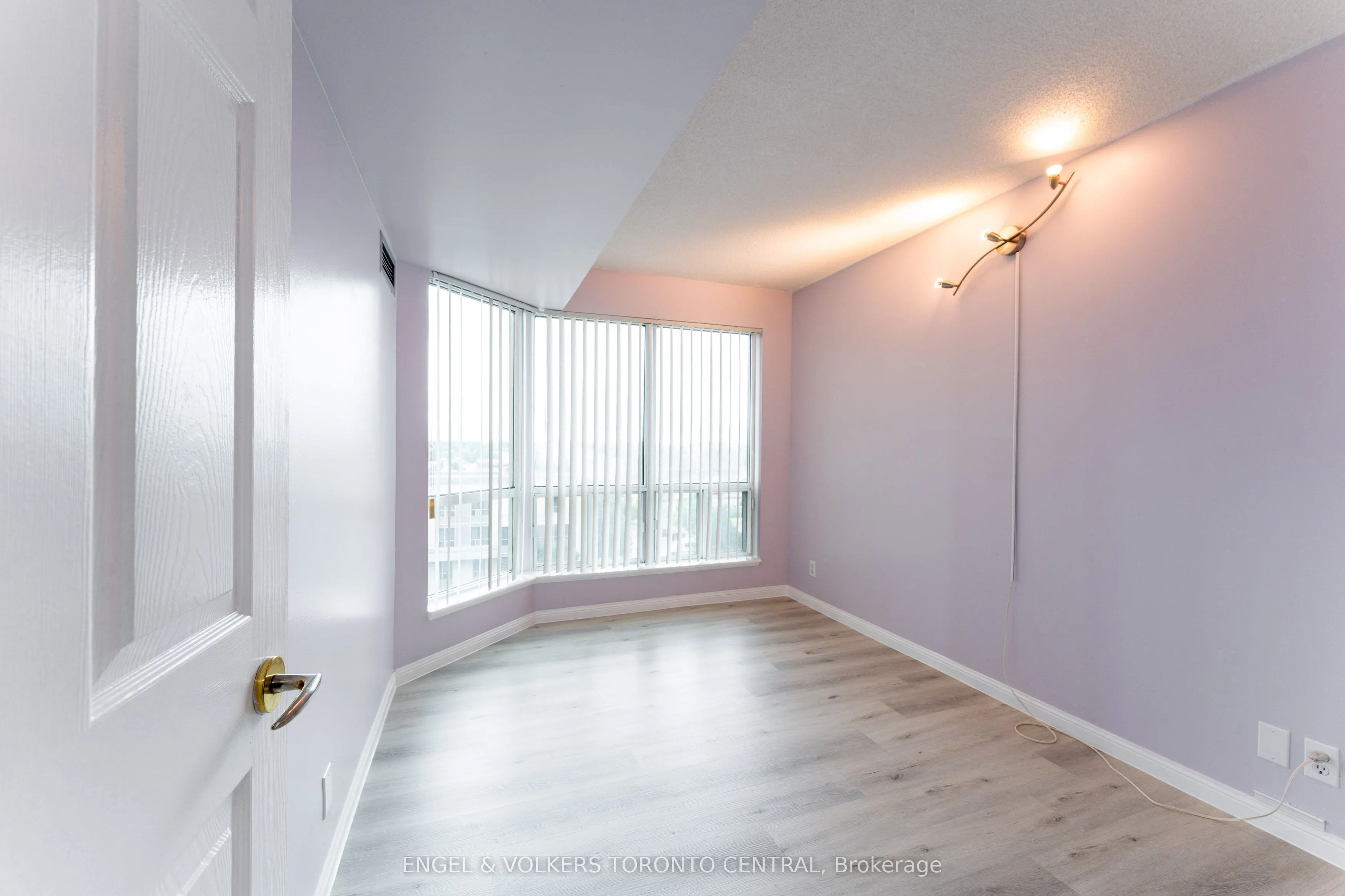 1 Lee Centre Drive, #715