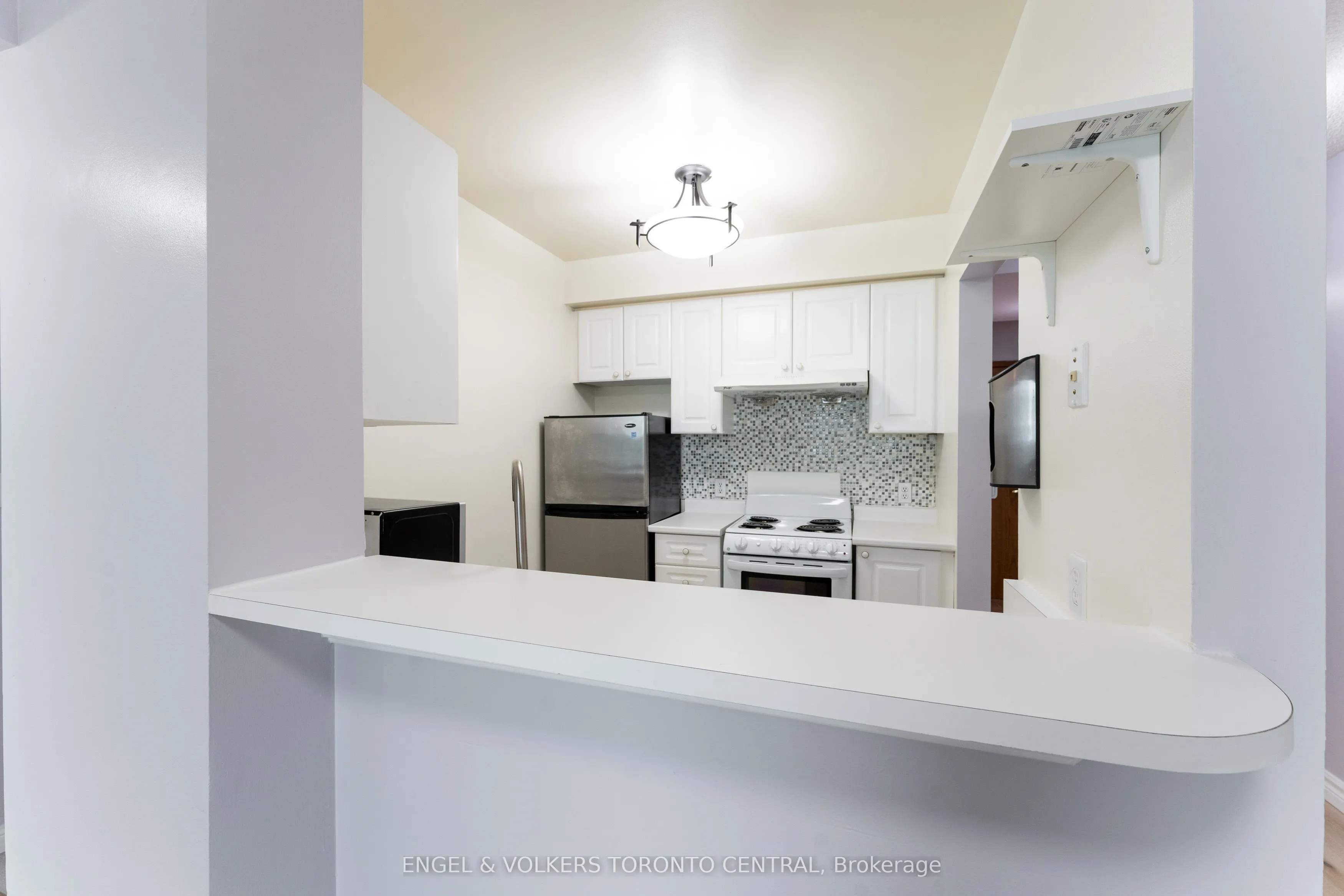 1 Lee Centre Drive, #715