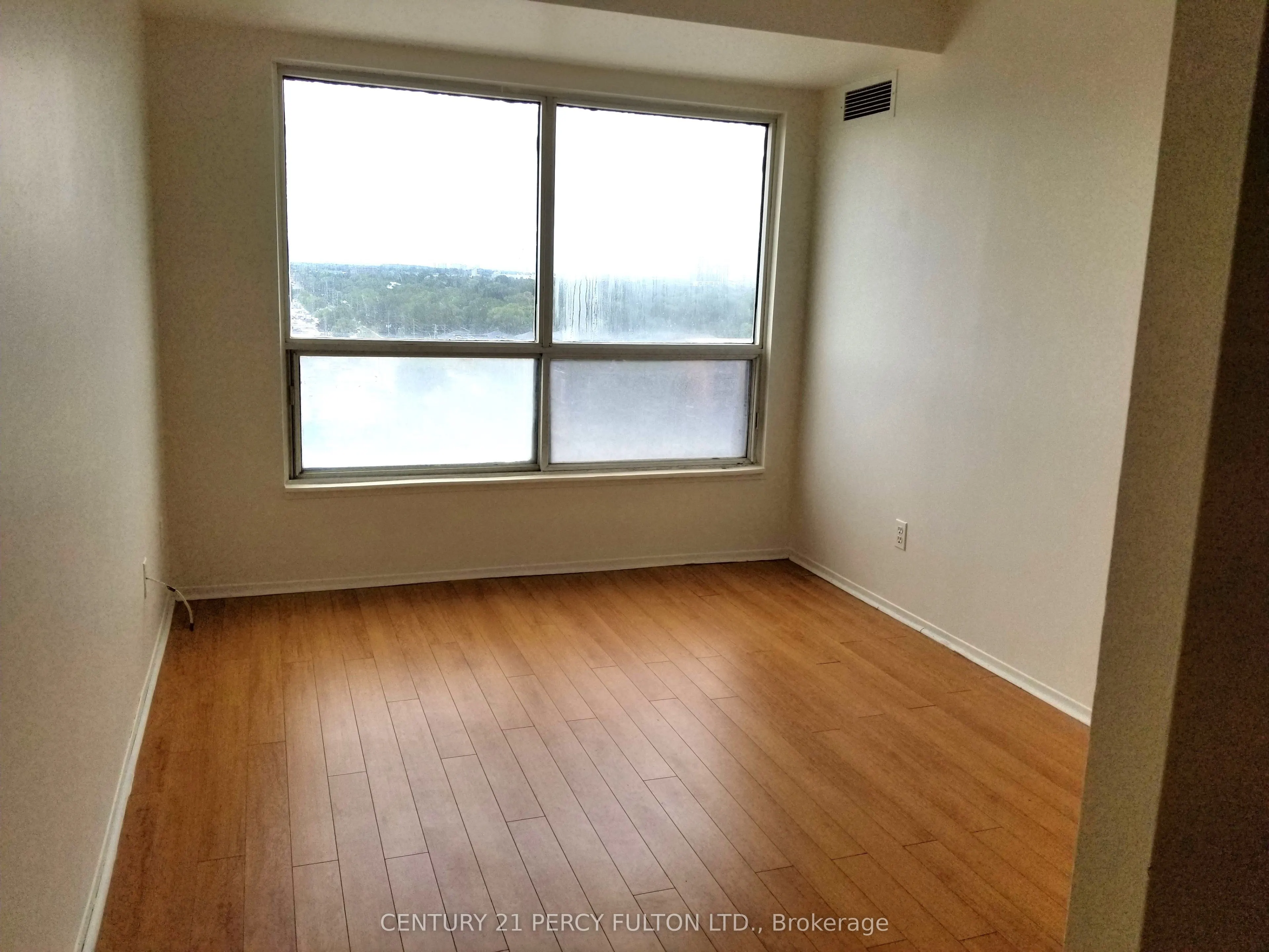 1470 Midland Avenue, #1207