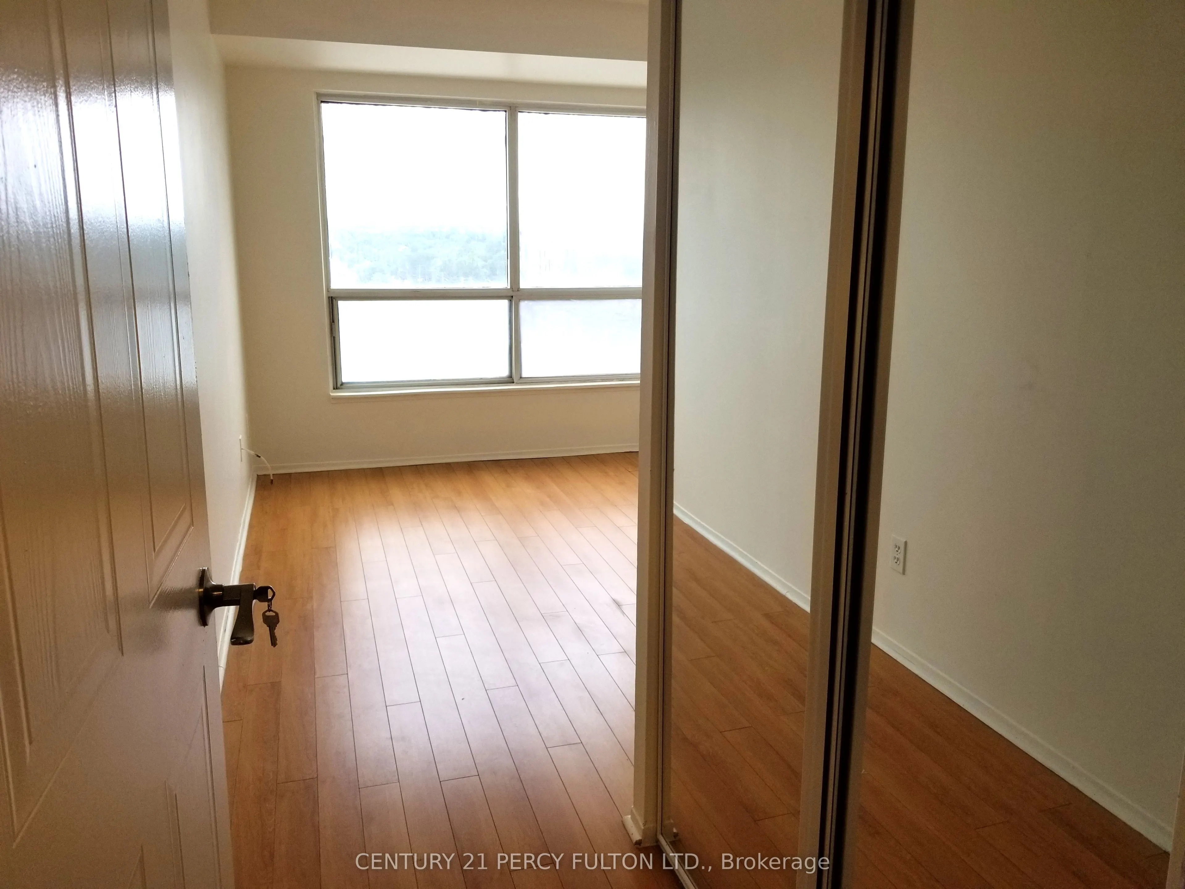 1470 Midland Avenue, #1207