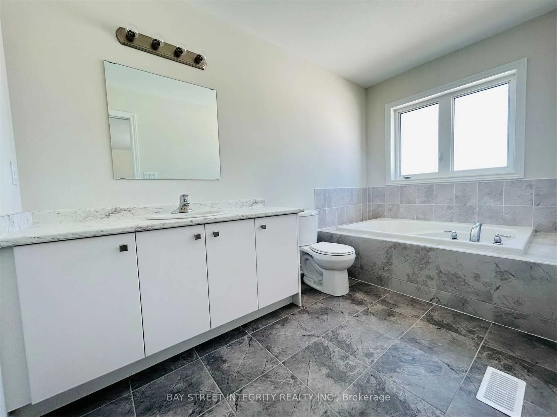 1843 Fosterbrook Street