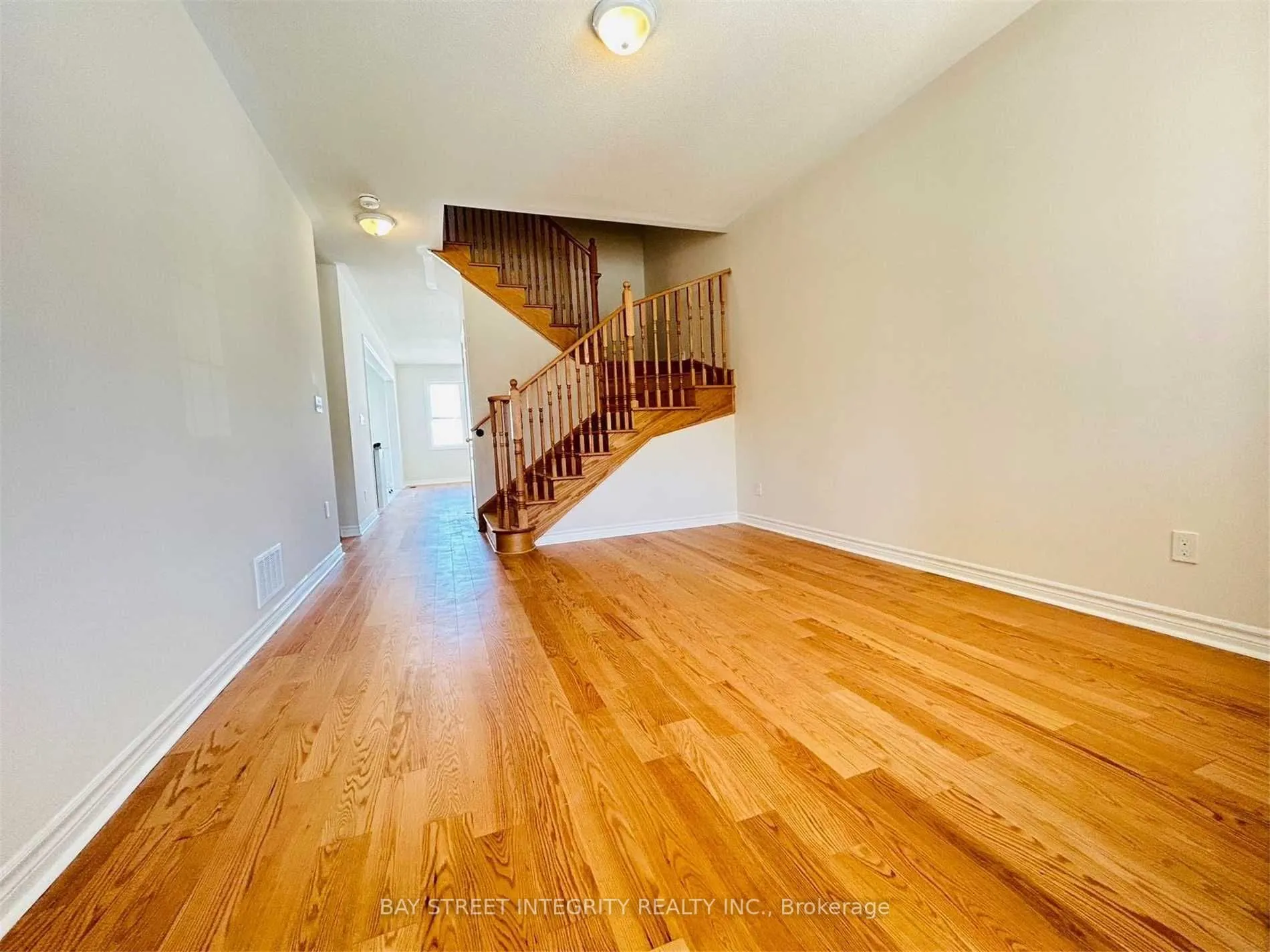 1843 Fosterbrook Street