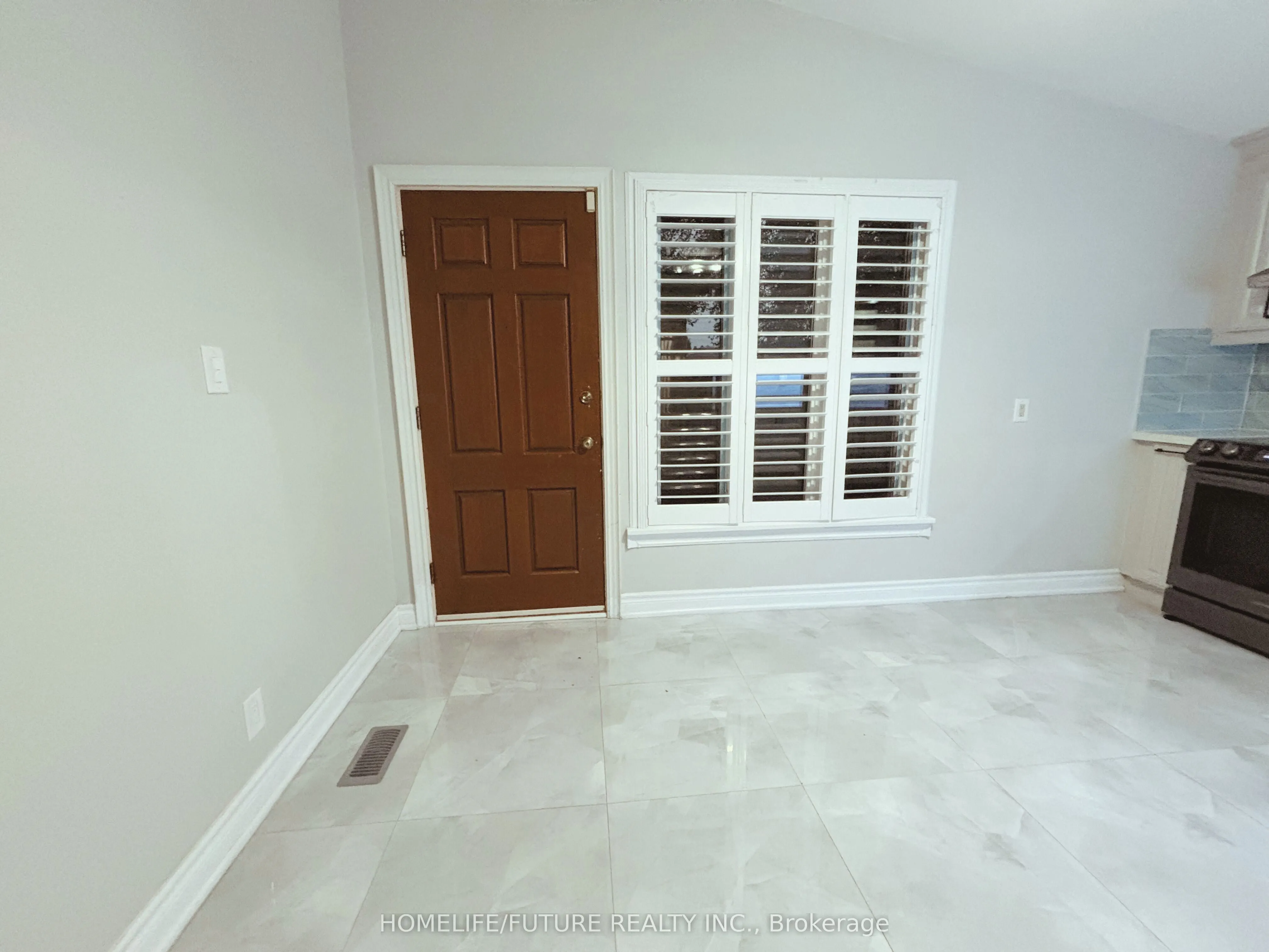87 Pandora Circle