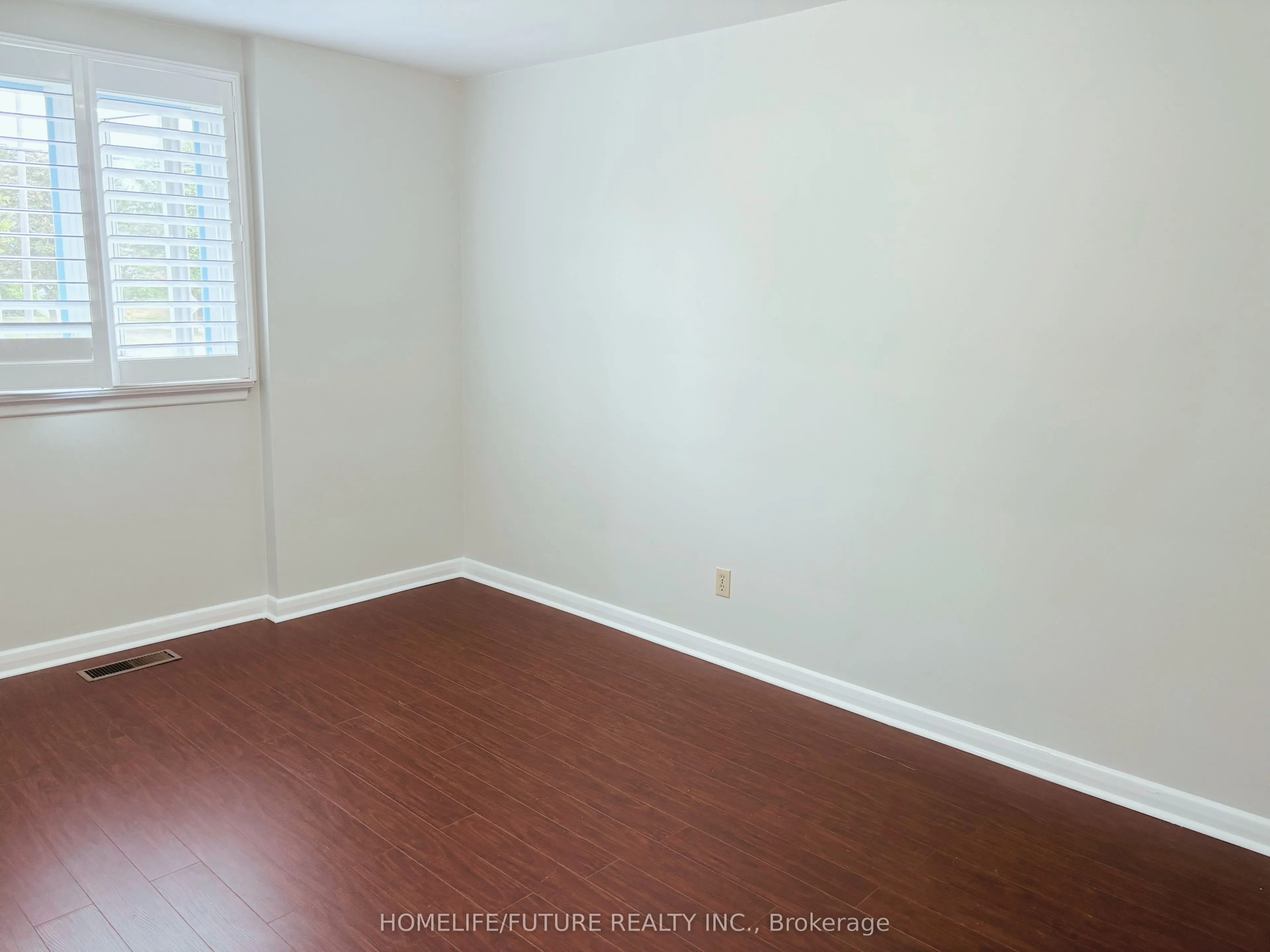 87 Pandora Circle