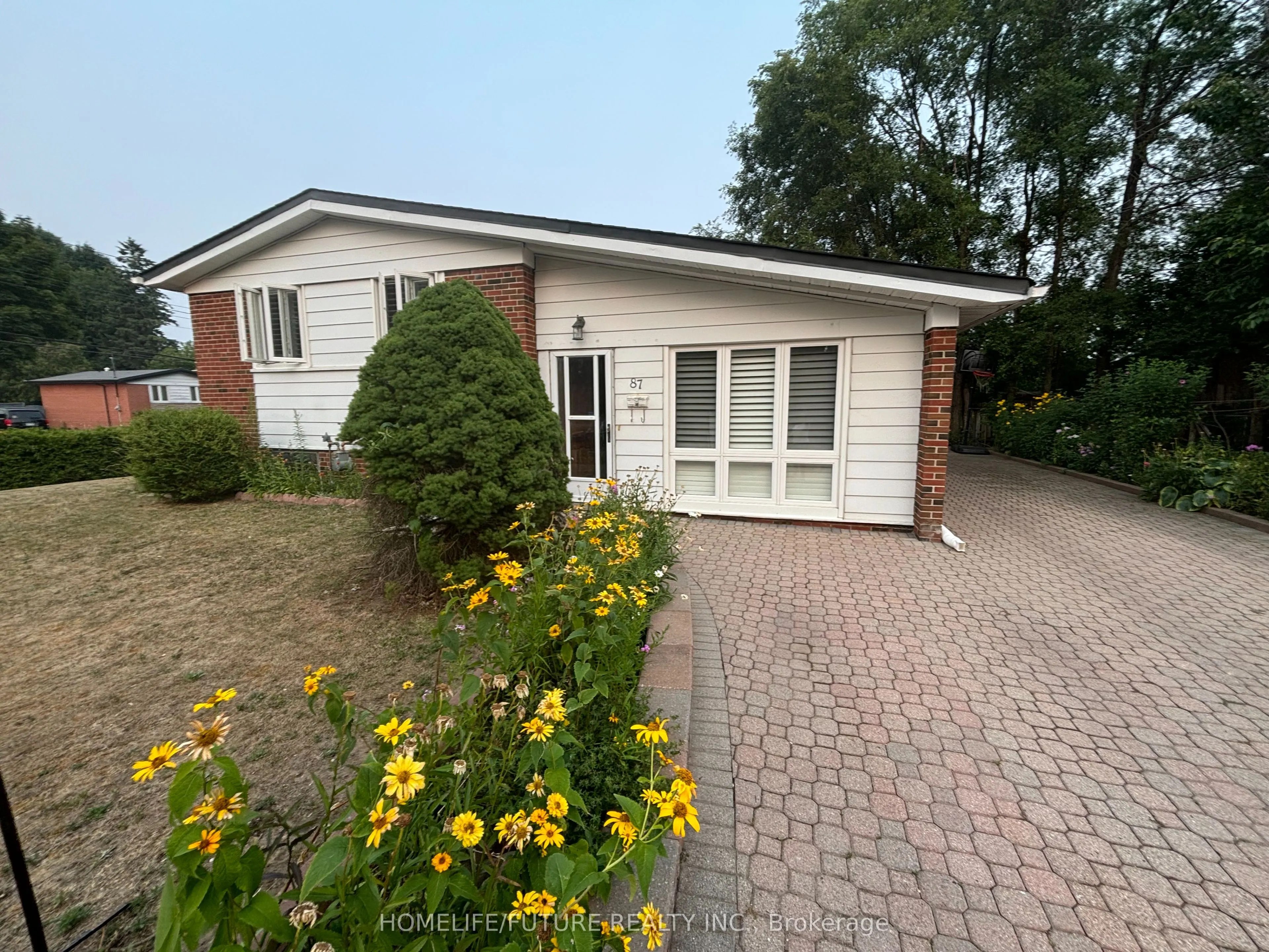 87 Pandora Circle