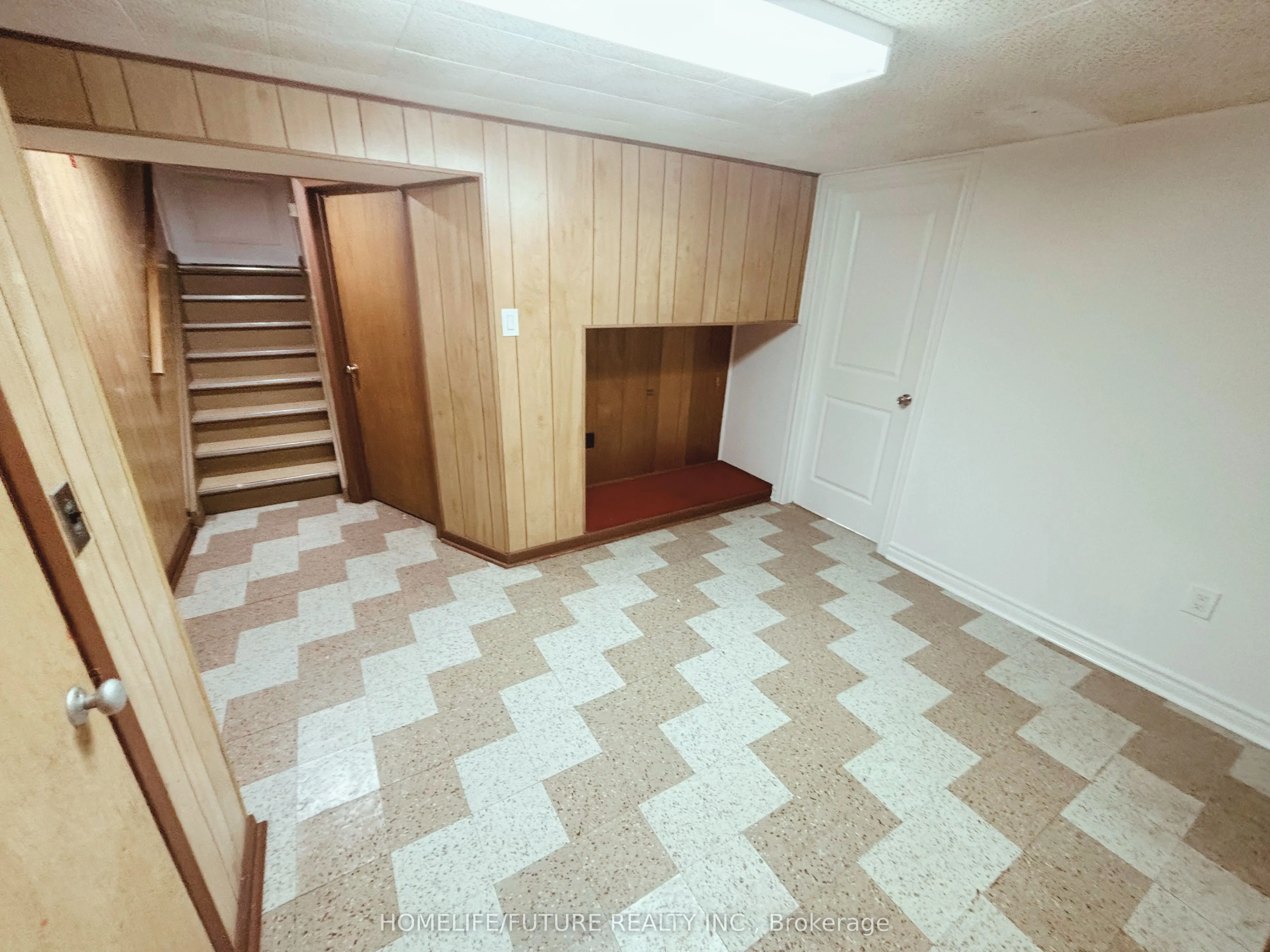 87 Pandora Circle