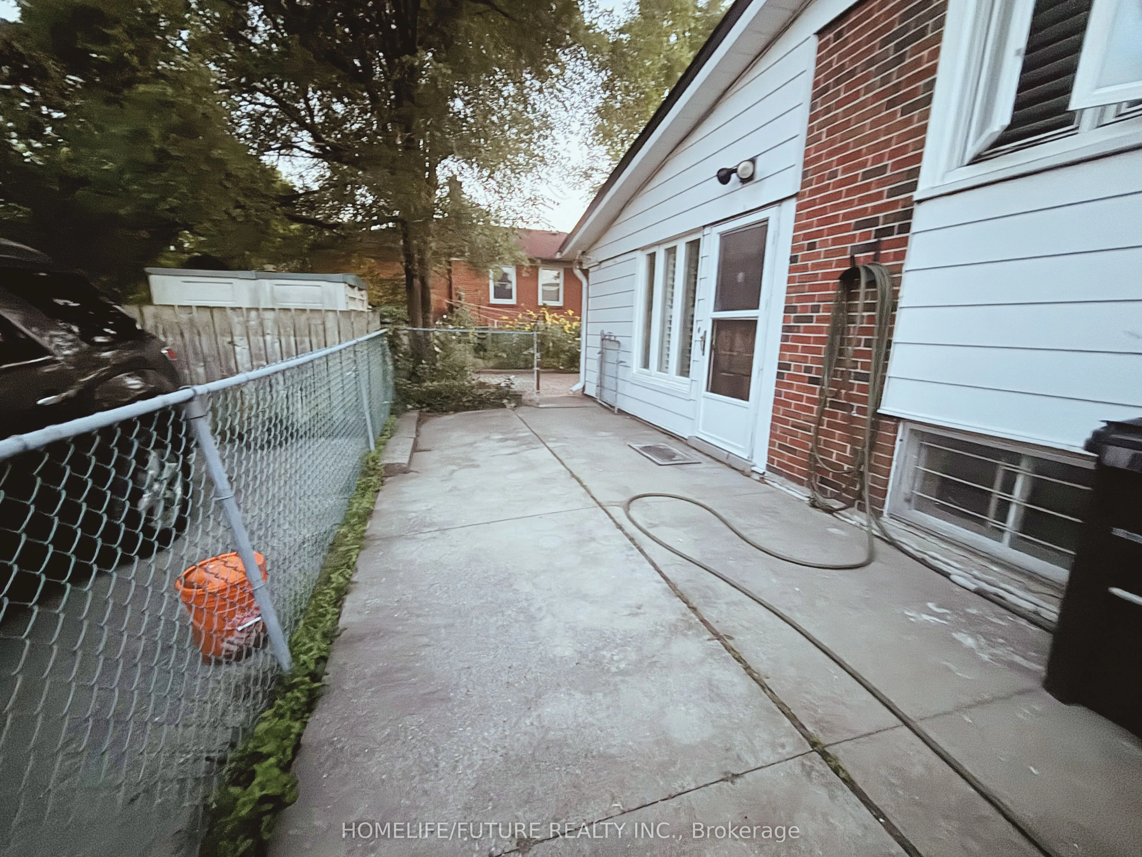 87 Pandora Circle