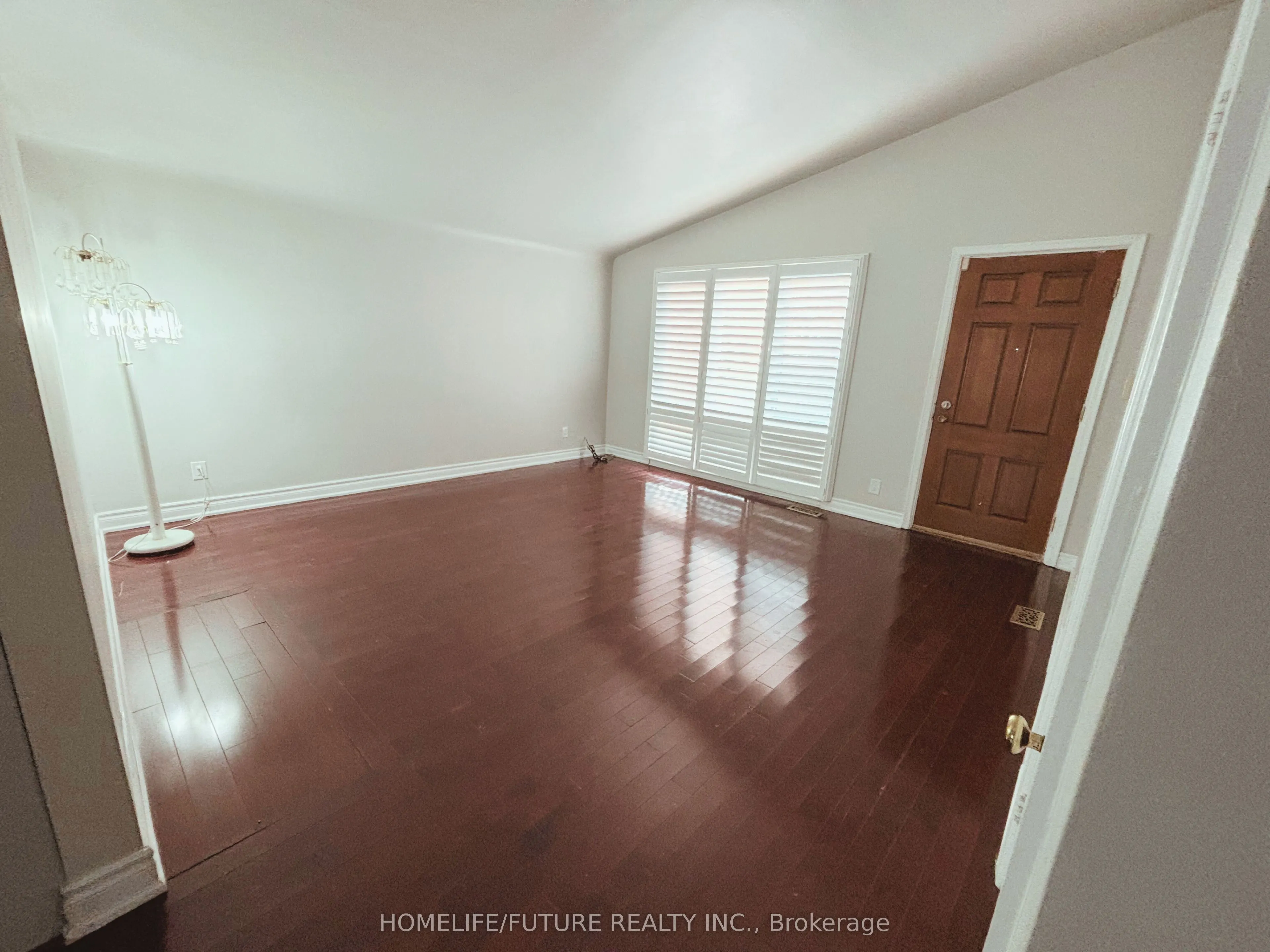 87 Pandora Circle