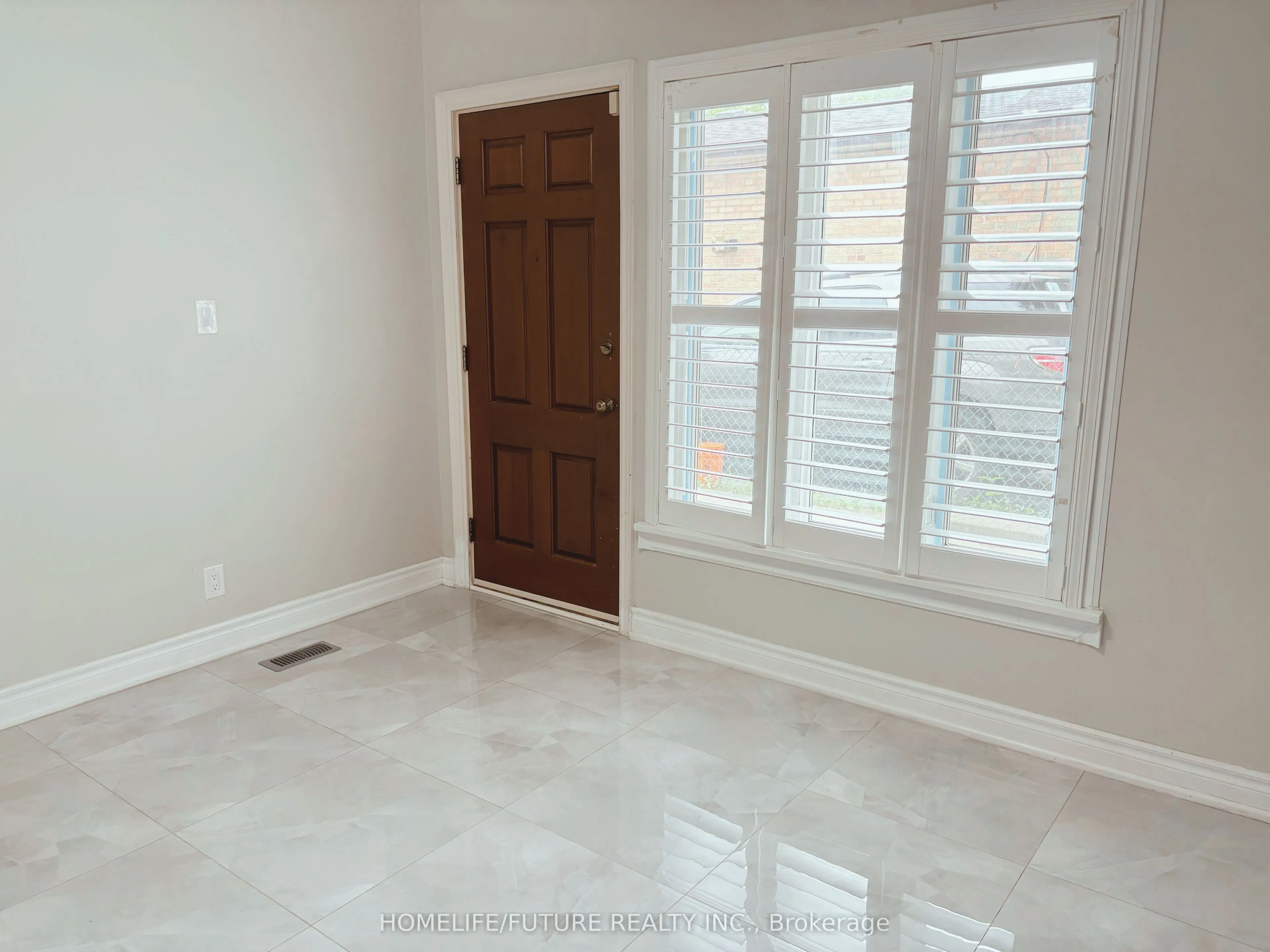 87 Pandora Circle