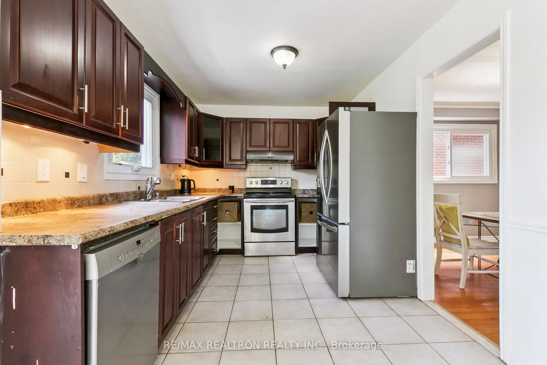 582 Strouds Lane