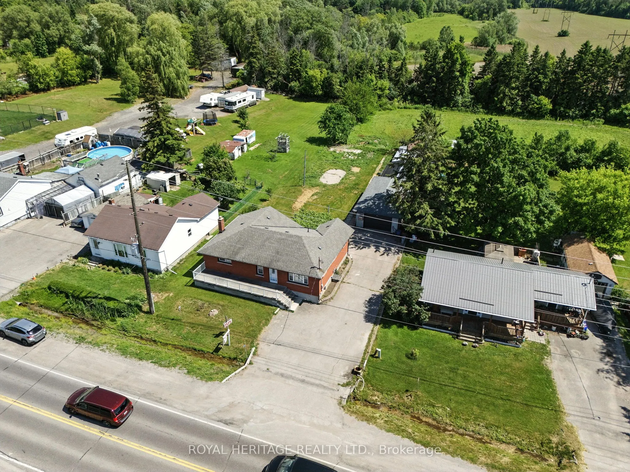 1595 Taunton Road