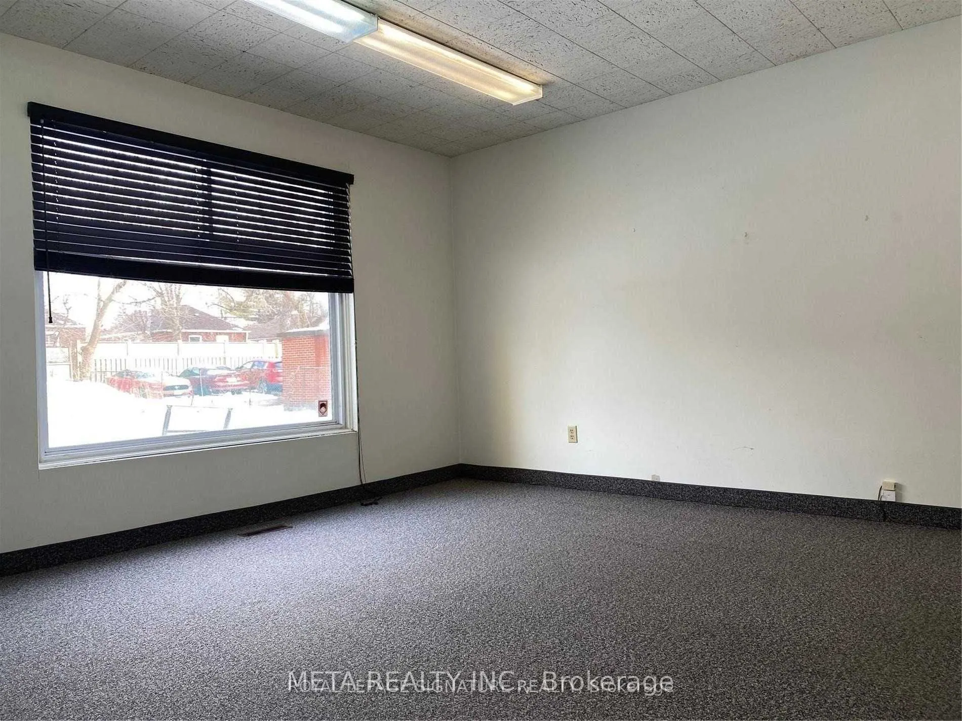 1641 Victoria Park Avenue, #4