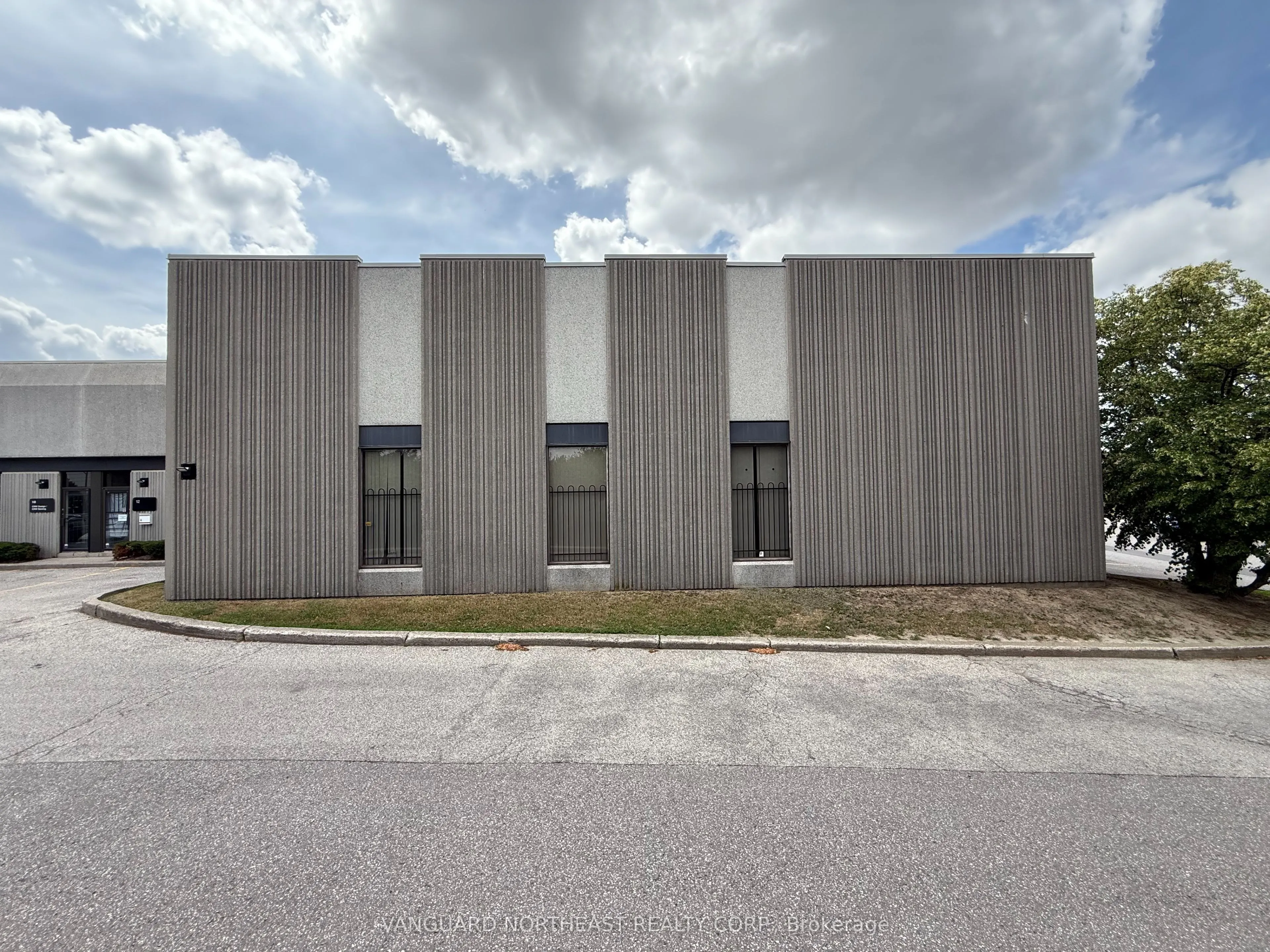 5250 Finch Avenue E, #11
