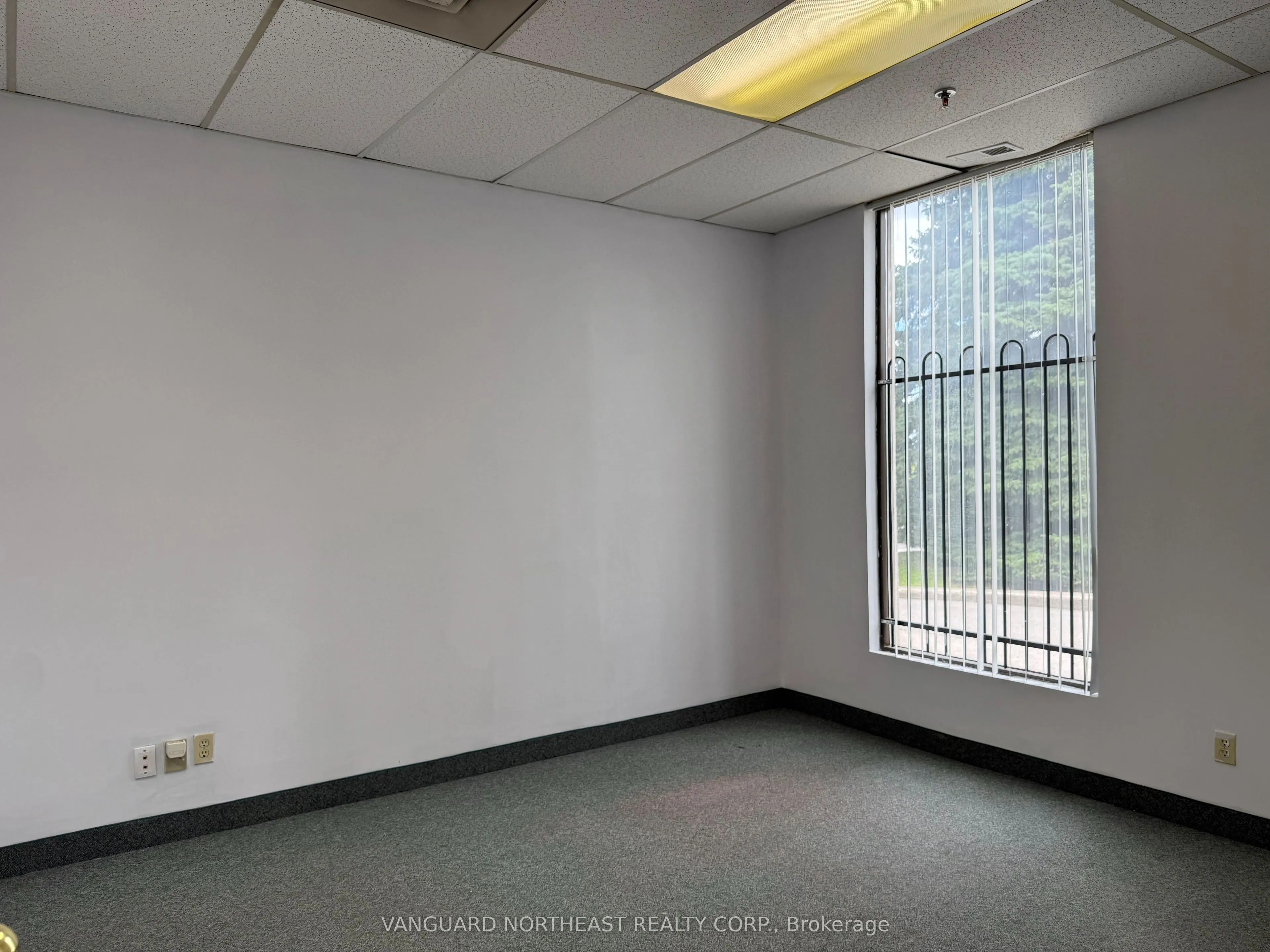 5250 Finch Avenue E, #11