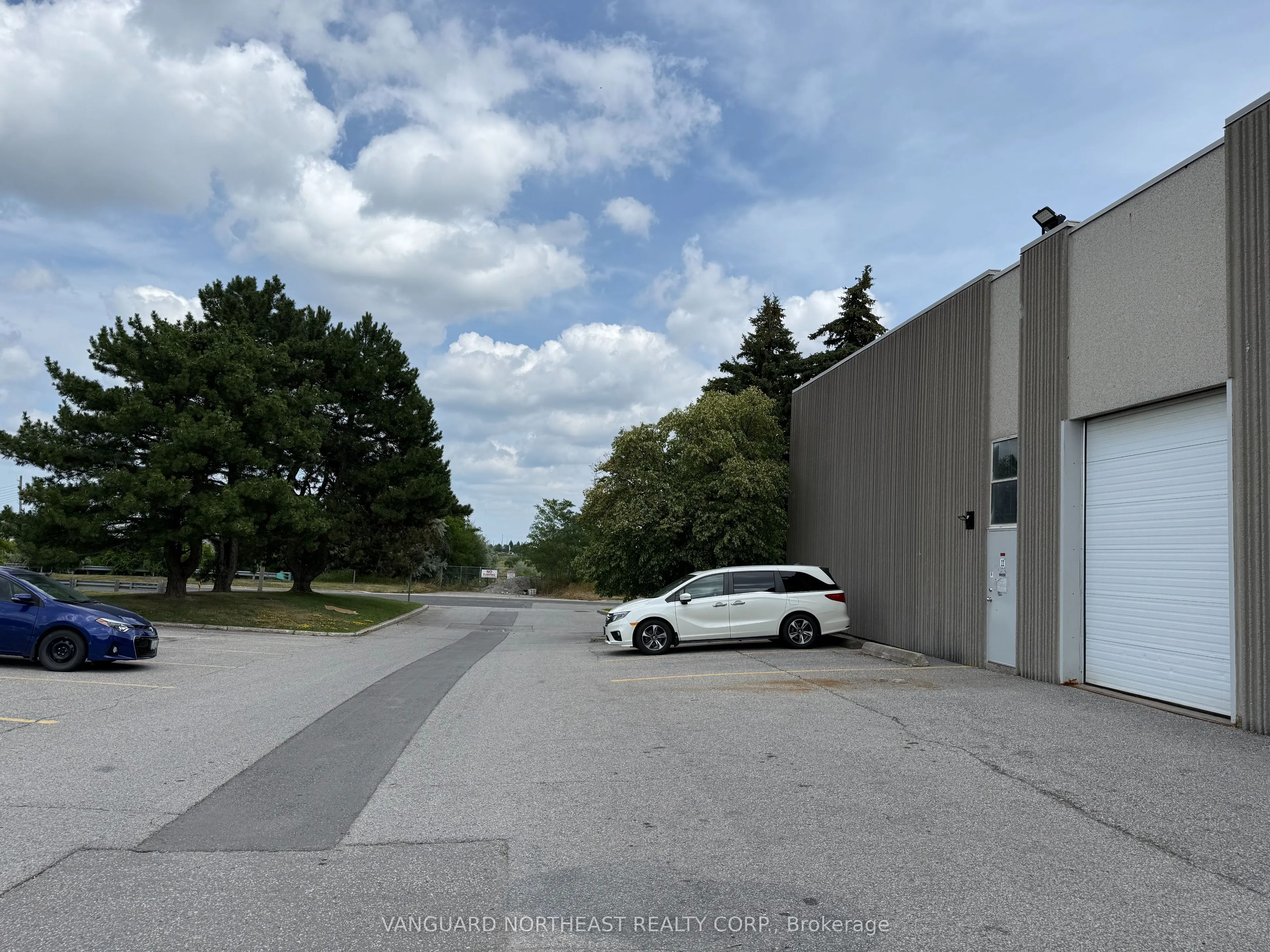 5250 Finch Avenue E, #11