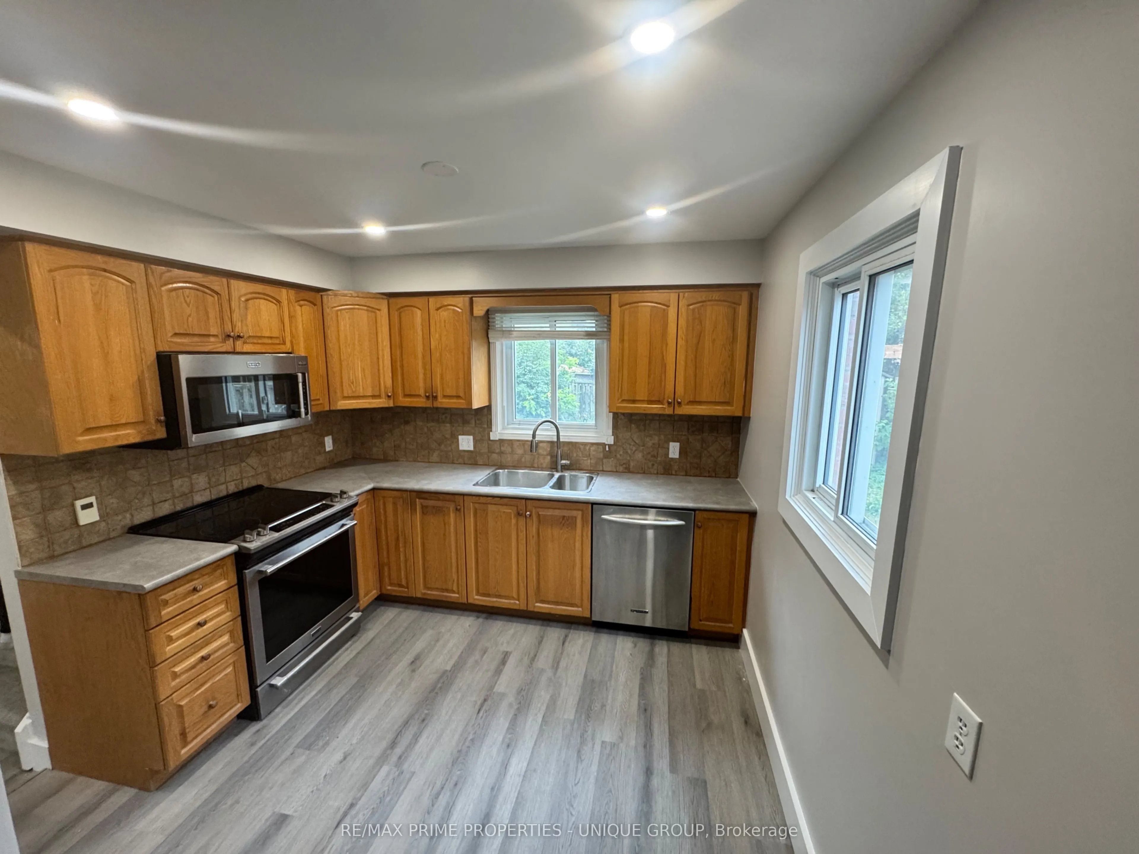 14 Ashdale Crescent