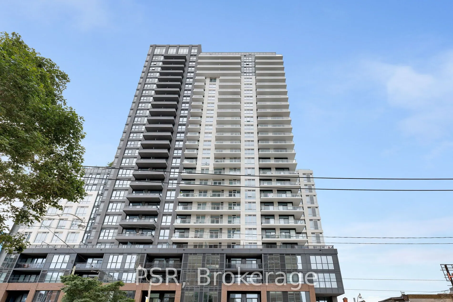 286 Main Street, #807