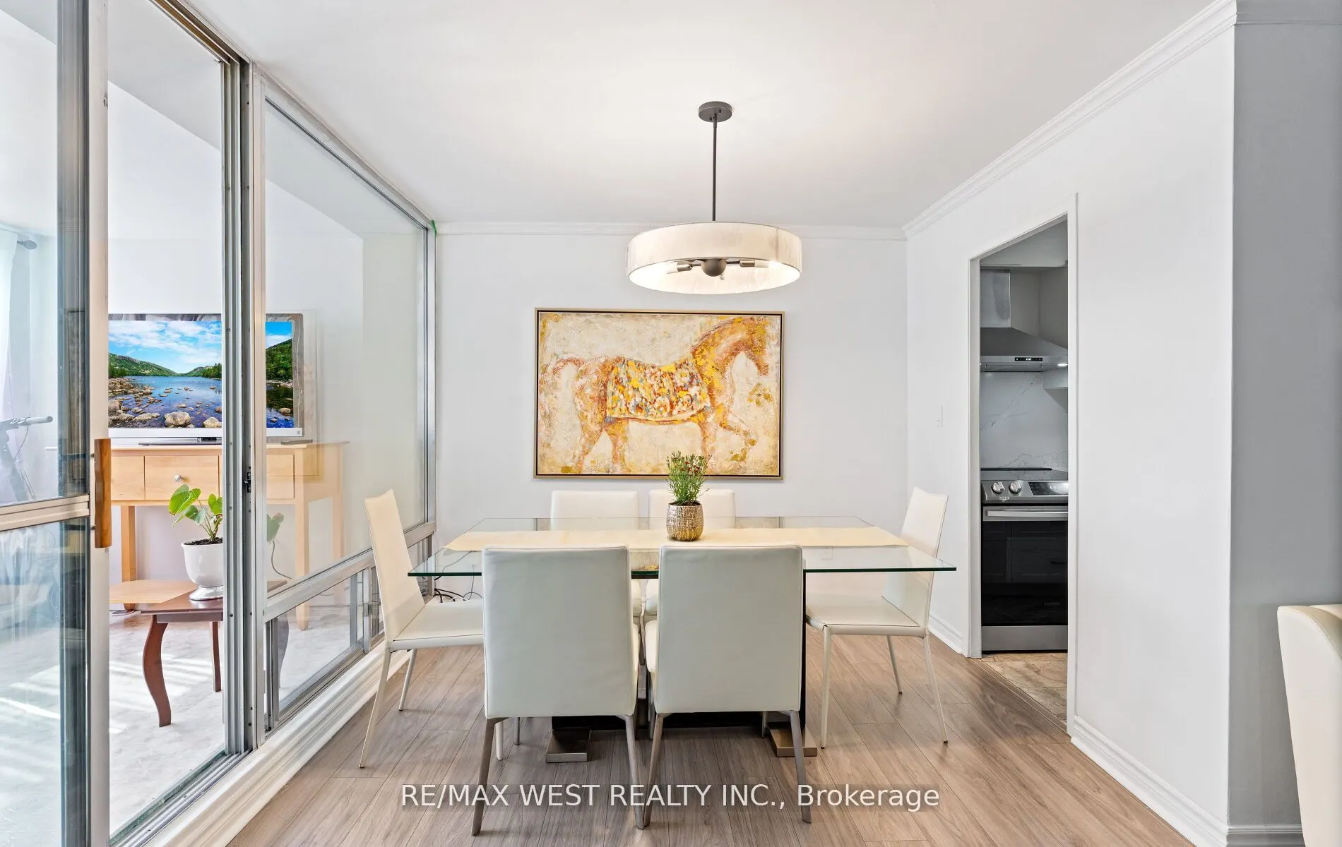 5 Massey Square, #2910