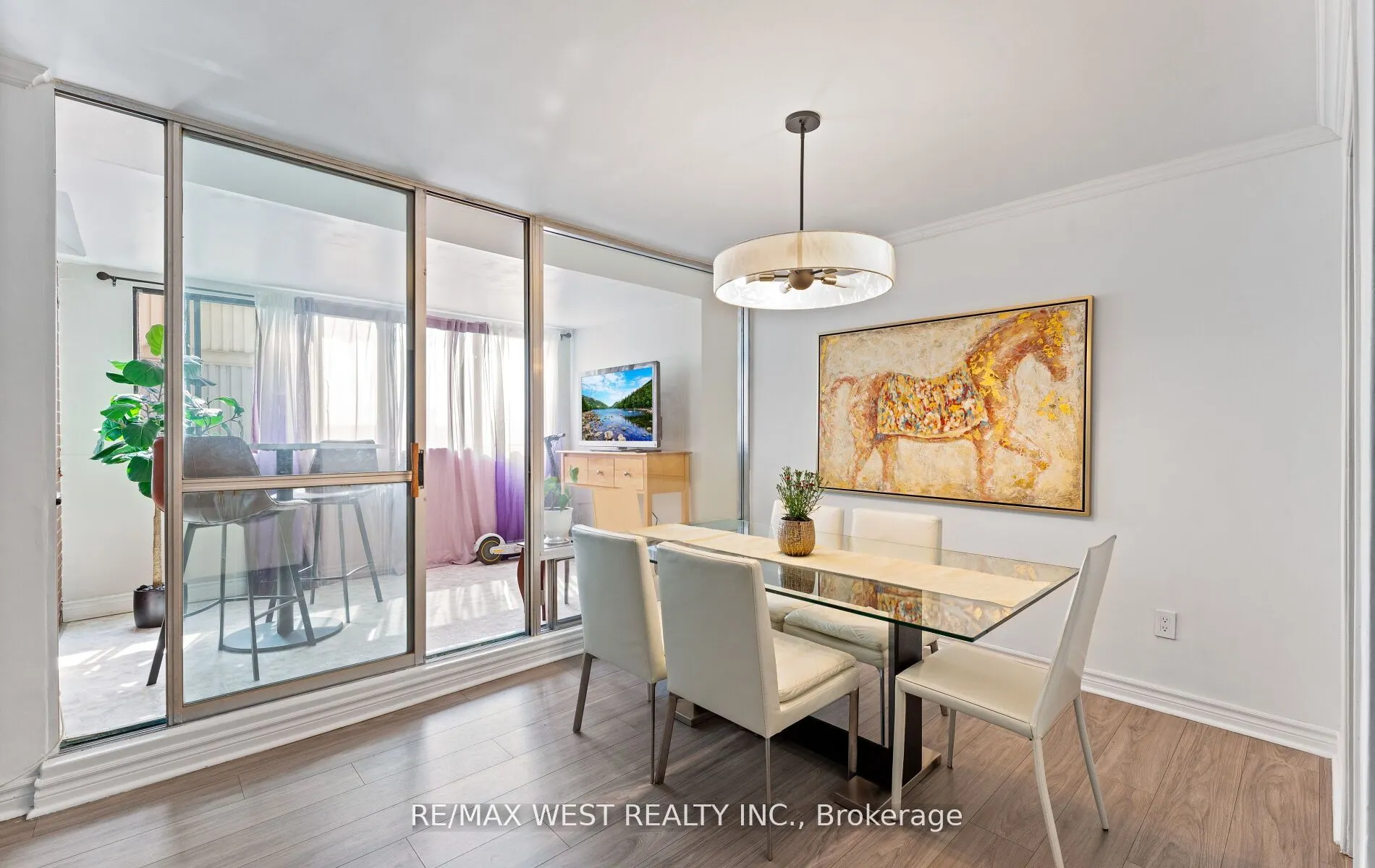 5 Massey Square, #2910