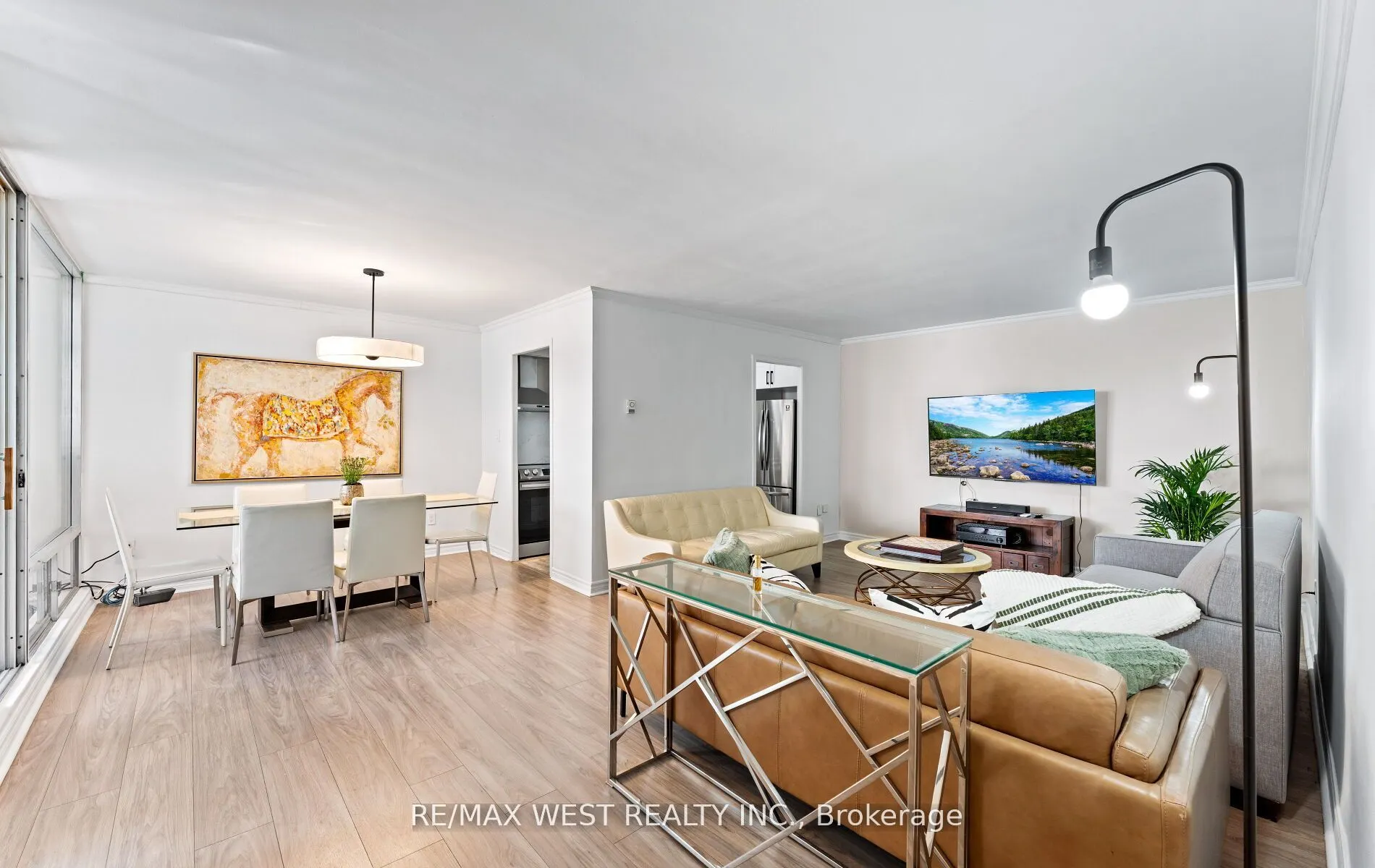 5 Massey Square, #2910