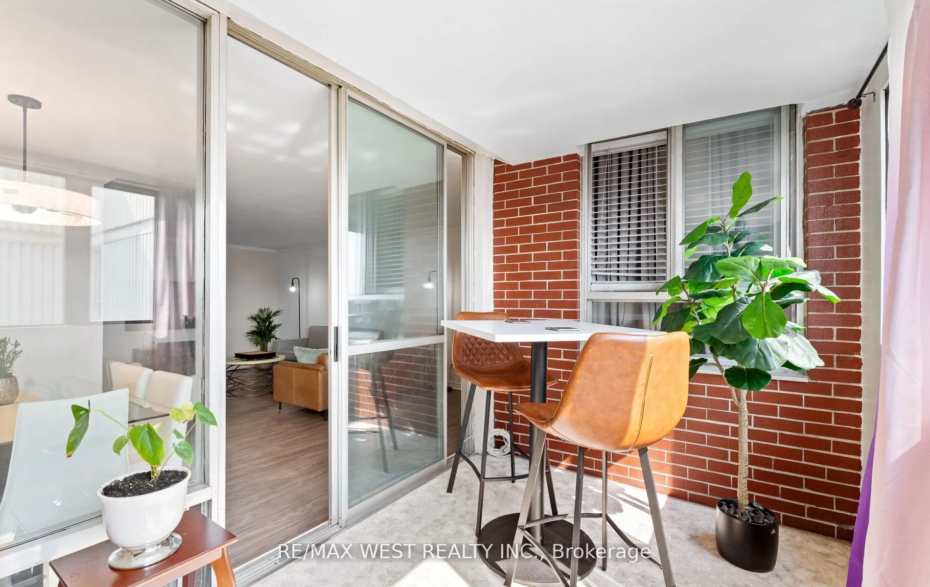 5 Massey Square, #2910