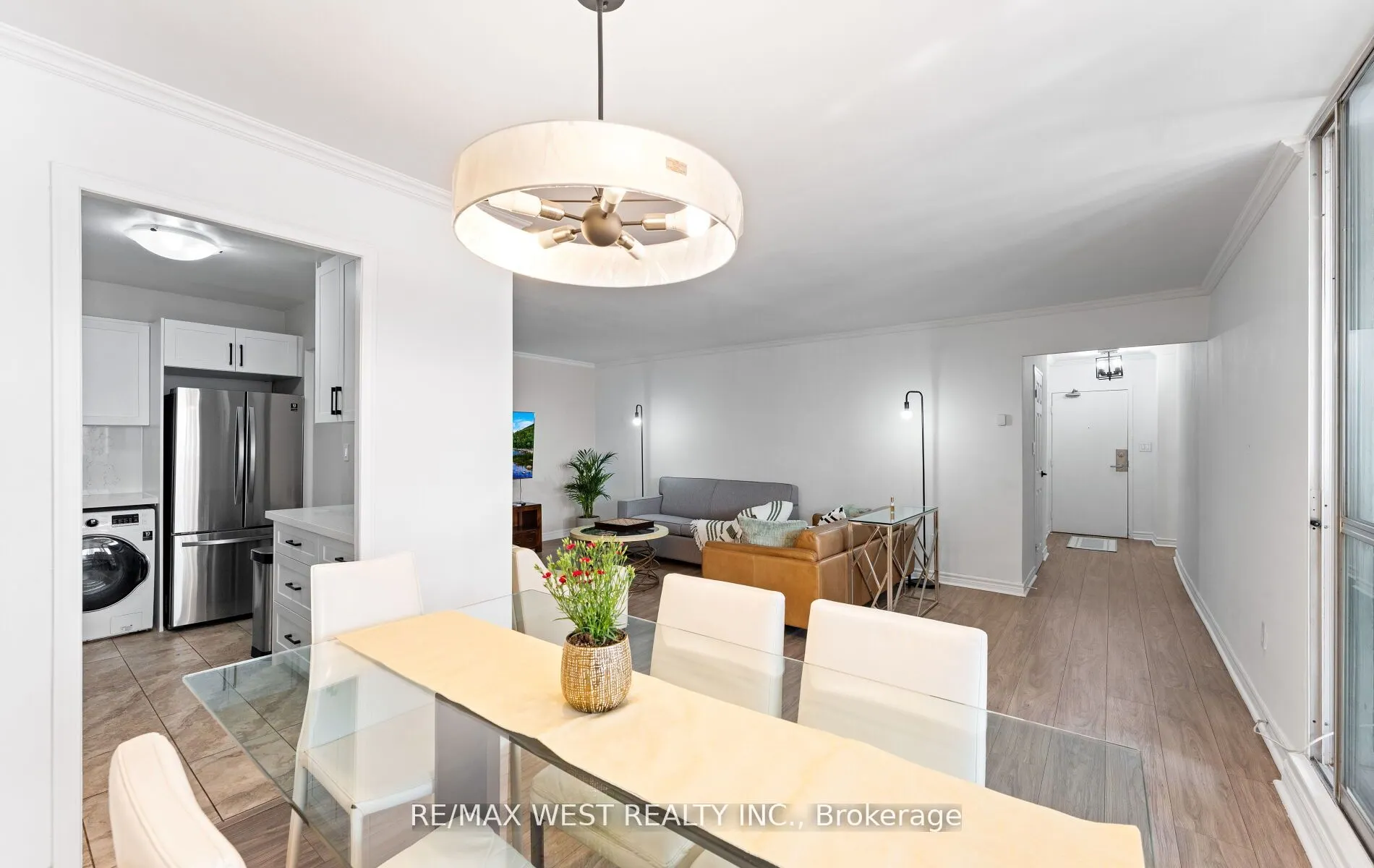 5 Massey Square, #2910