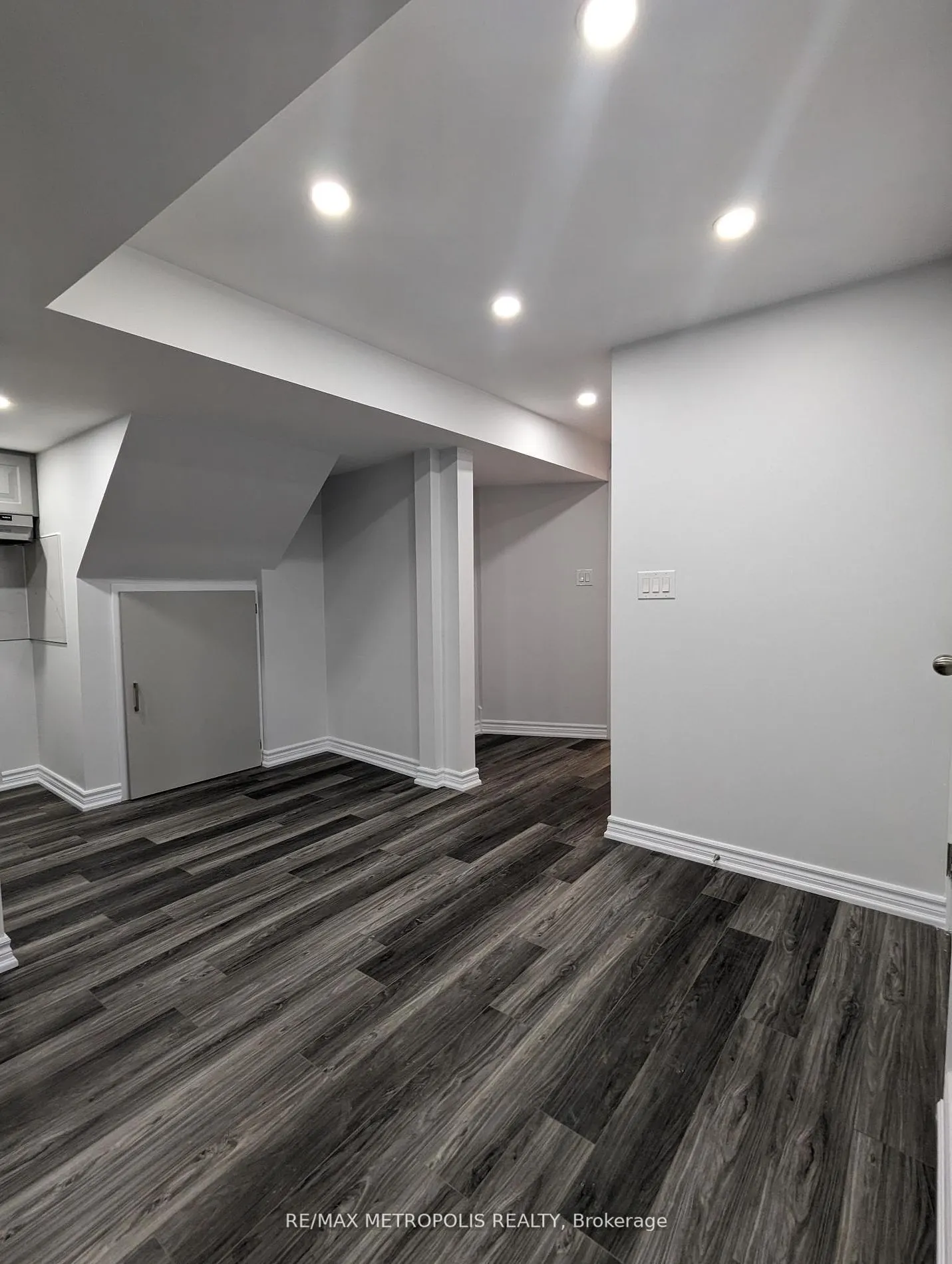 20 Blackbird Gate, #BSMT