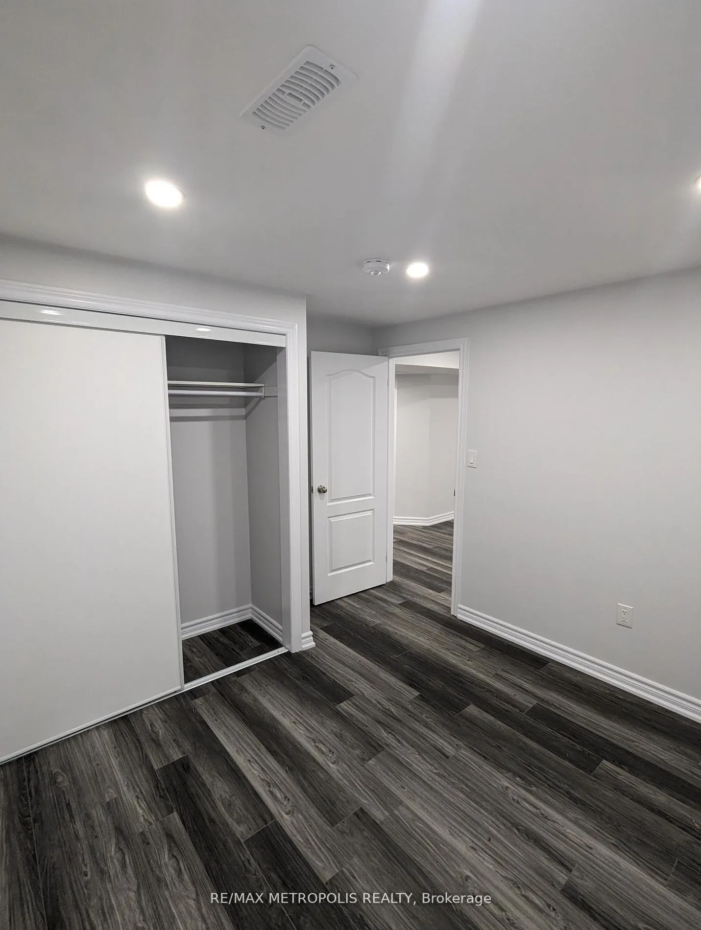 20 Blackbird Gate, #BSMT