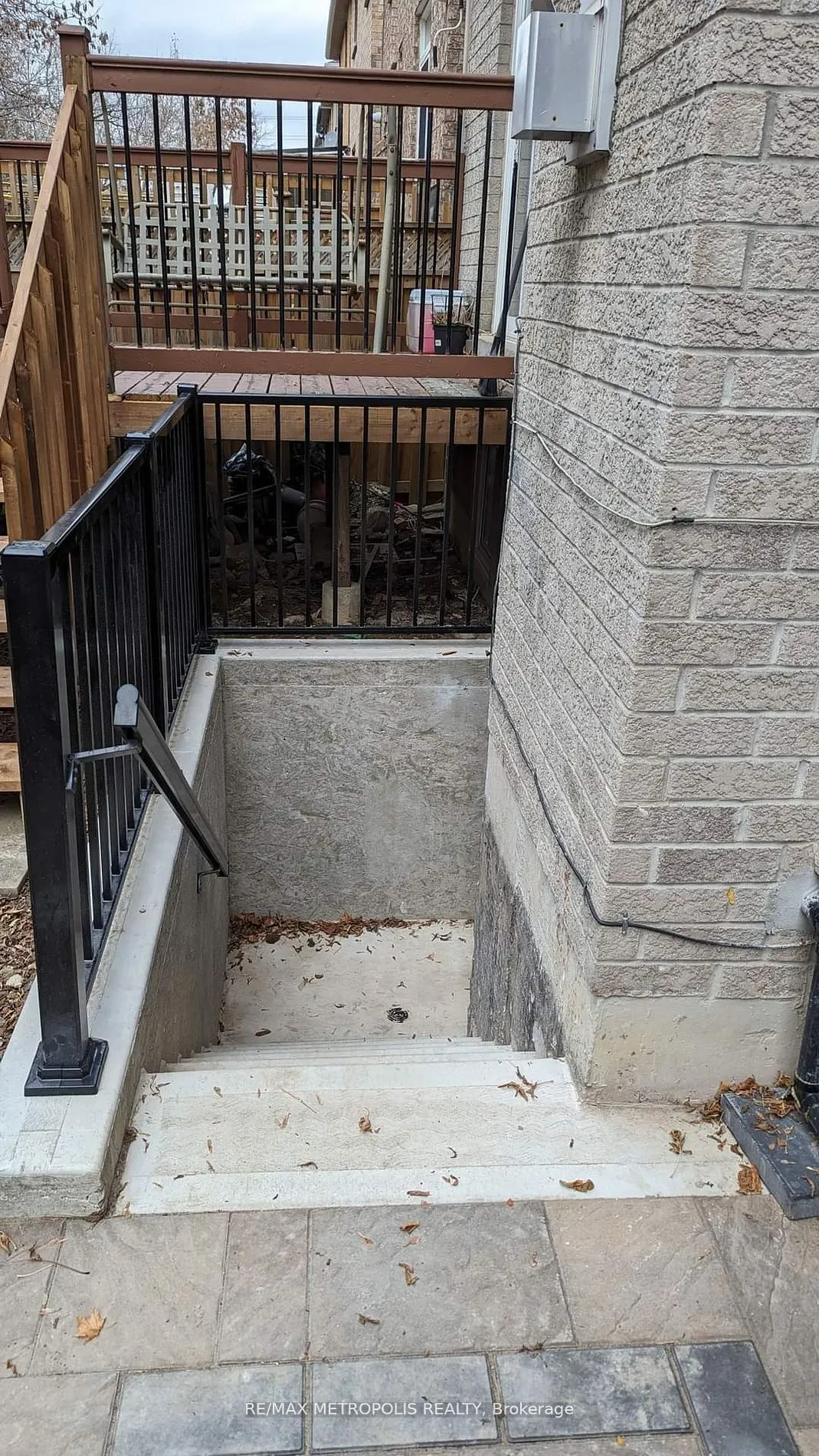 20 Blackbird Gate, #BSMT